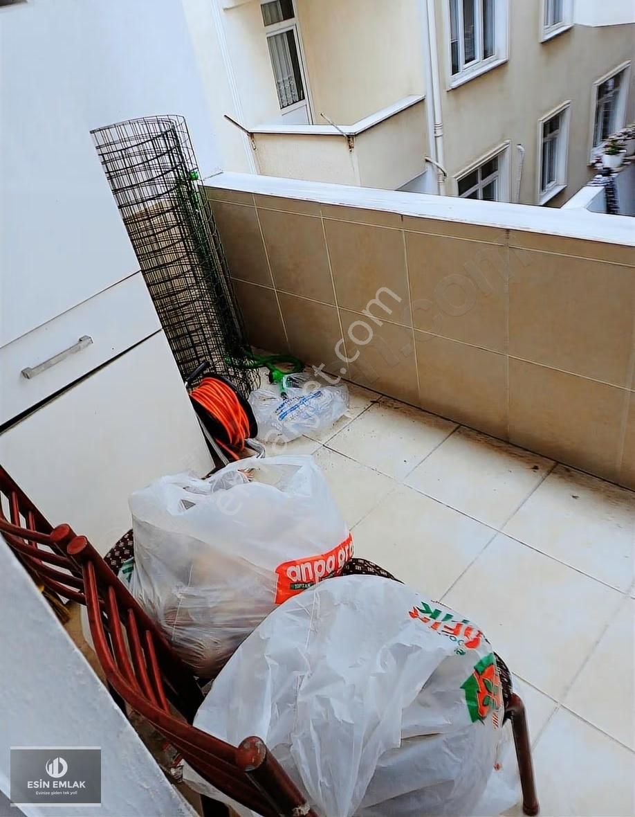 Üst Güzelyalıda E-5'e Yakın Geniş Satılık 1+1 Daire - Görsel 10