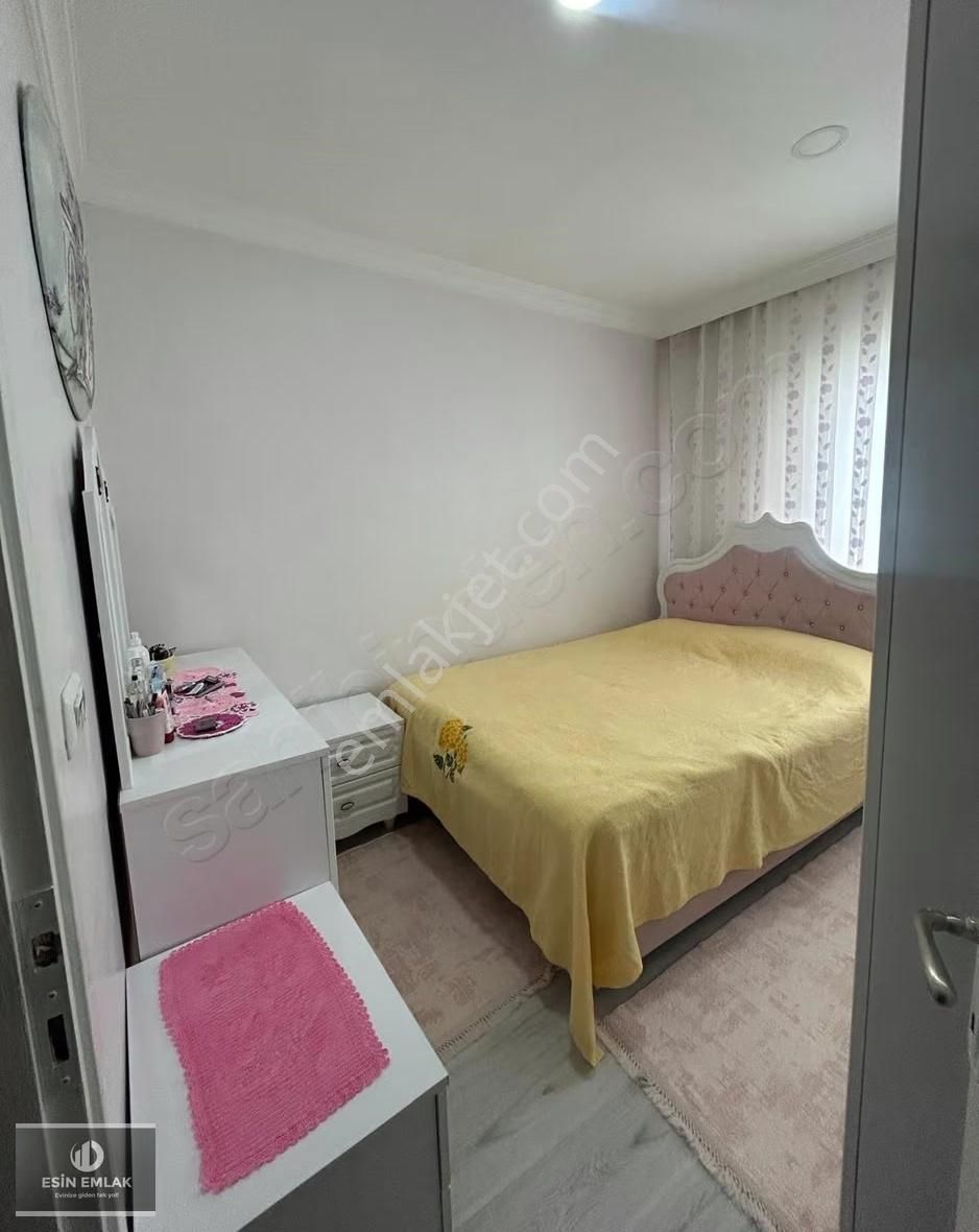 Cumhuriyet Mah'de Geniş Balkonlu Satılık 3+1 Daire - Görsel 5