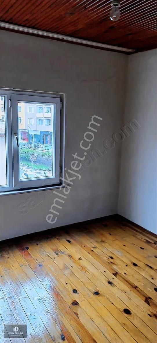 Yeni Mah Temiz Geniş M2'li E5'e Yakın Fırsat Yatırımlık 2+1daire - Görsel 5