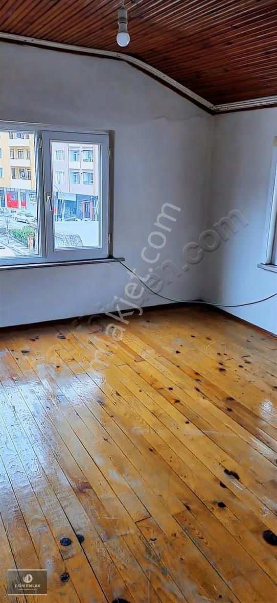 Yeni Mah Temiz Geniş M2'li E5'e Yakın Fırsat Yatırımlık 2+1daire - Görsel 33