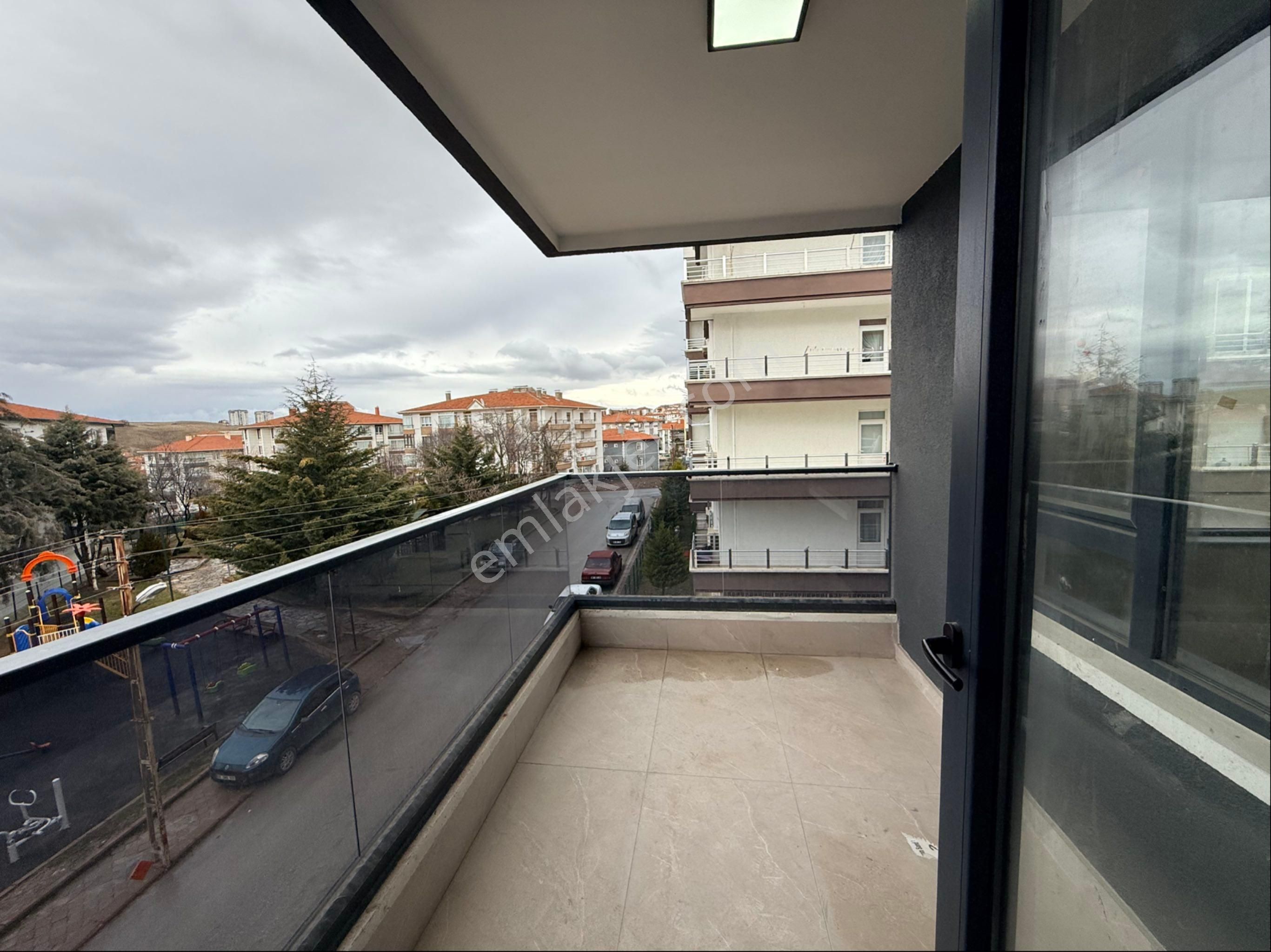 Keçiören Hisar‘da Yeni Sıfır Bina 3 + 1 Orta Katta Satılık Daire - Görsel 24