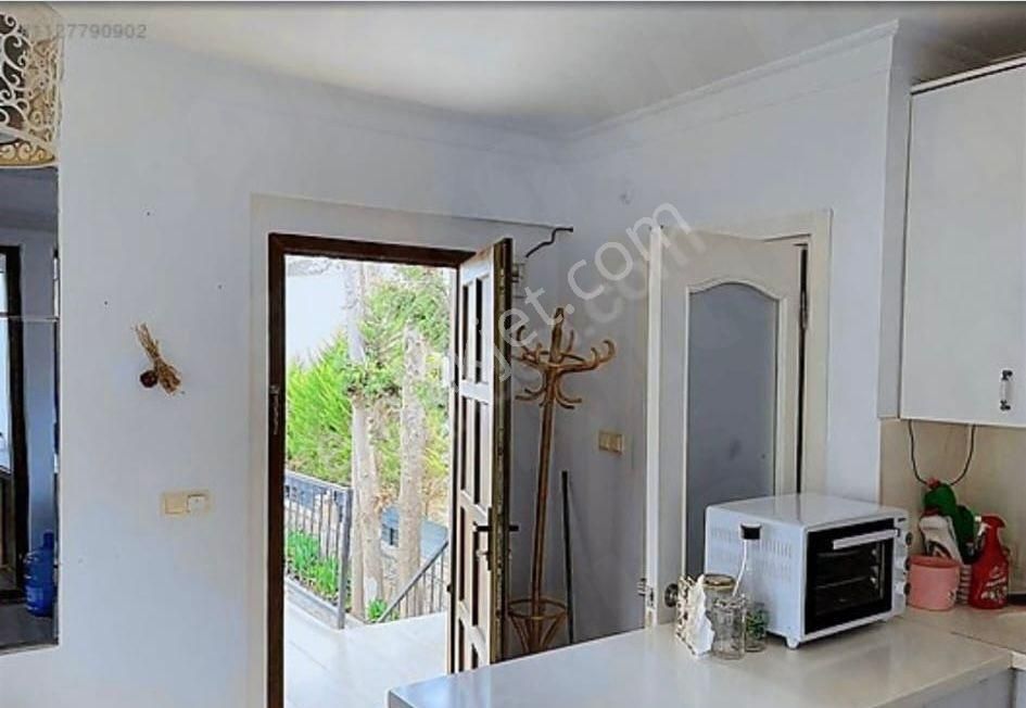 S-a-k-a-l-l-ı-dan Turgutreis Merkezde Havuzlu Site Eşyalı Daire - Görsel 17