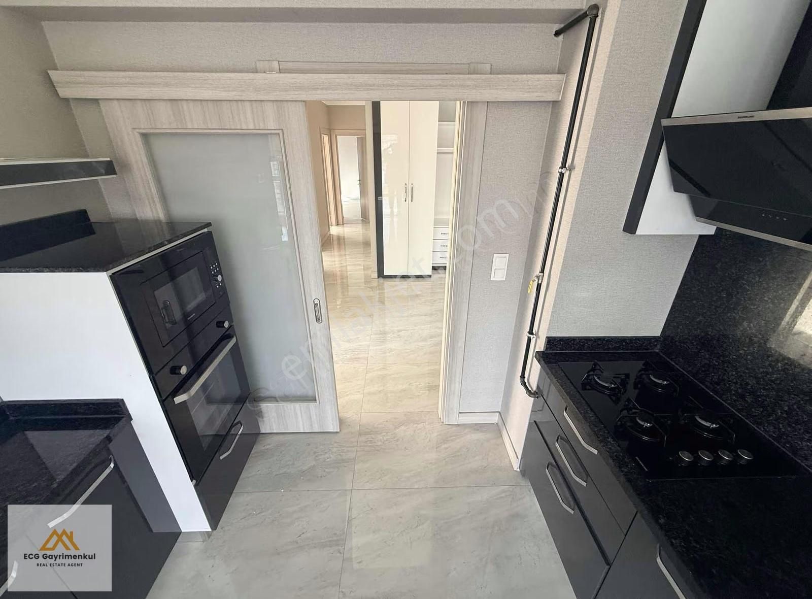 Engincan Gül'den; Sitede 8. Katta Lüx 4+1 Kiralık Daire - Görsel 25