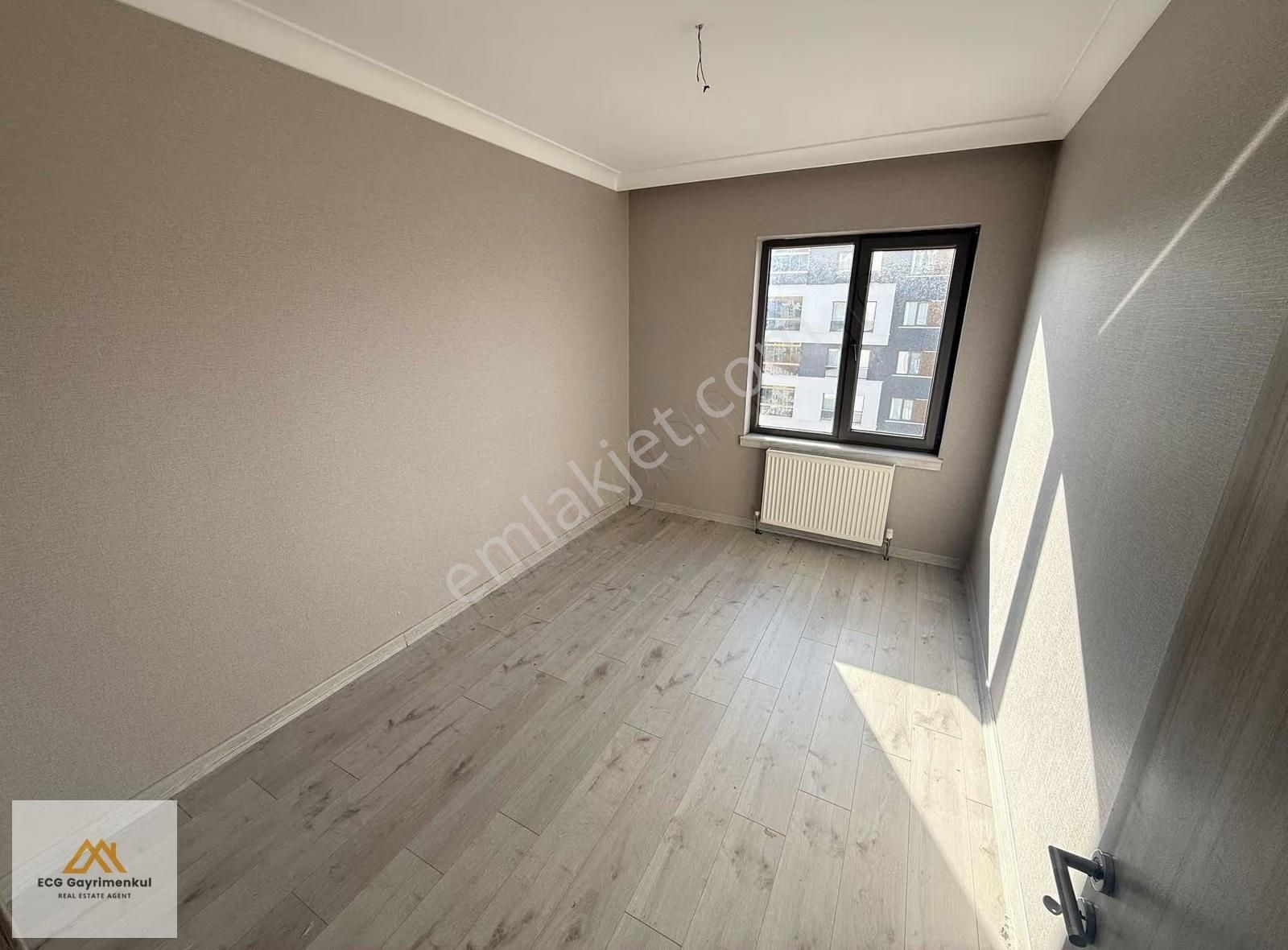 Engincan Gül'den; Sitede 8. Katta Lüx 4+1 Kiralık Daire - Görsel 7