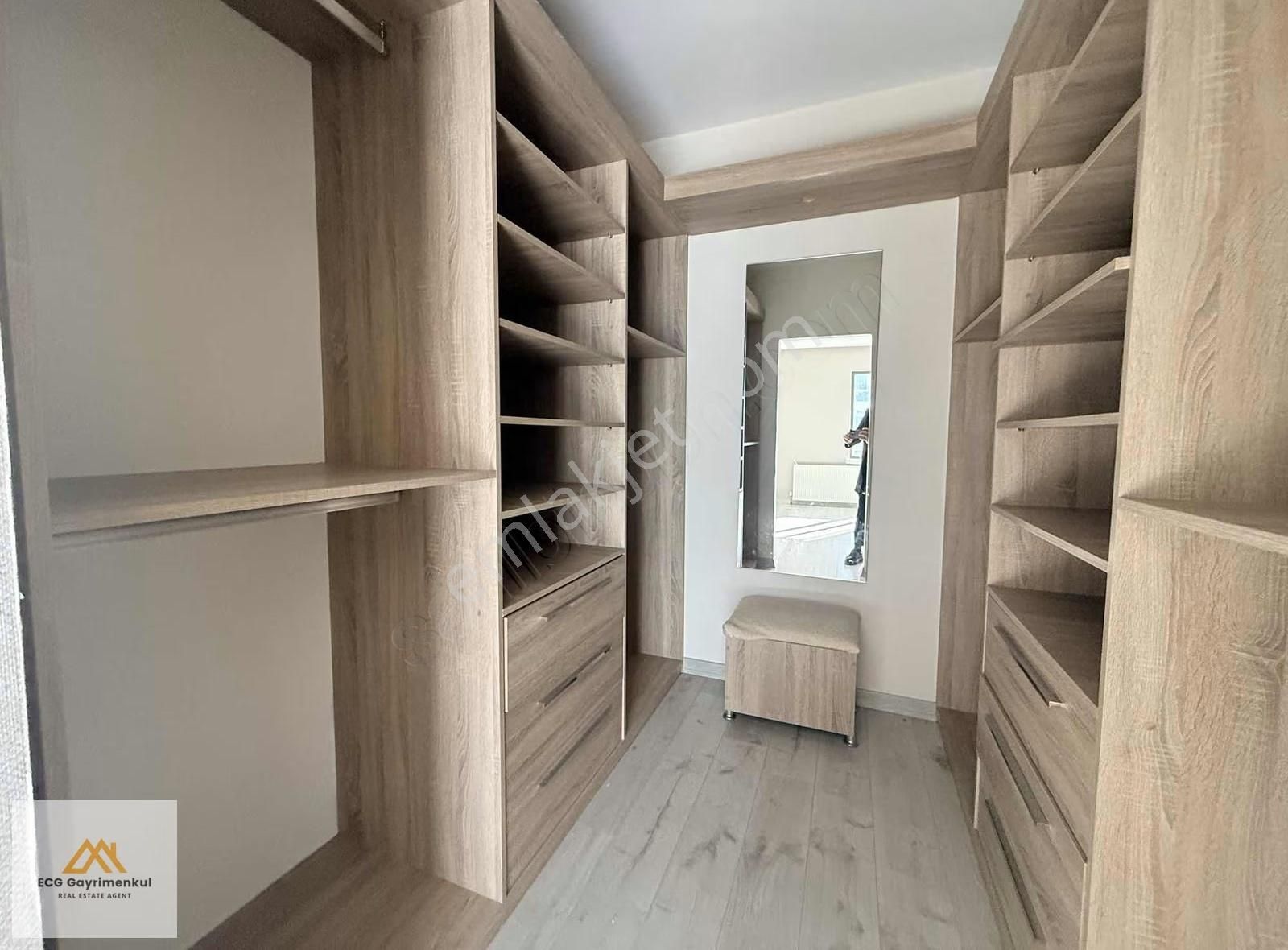 Engincan Gül'den; Sitede 8. Katta Lüx 4+1 Kiralık Daire - Görsel 29