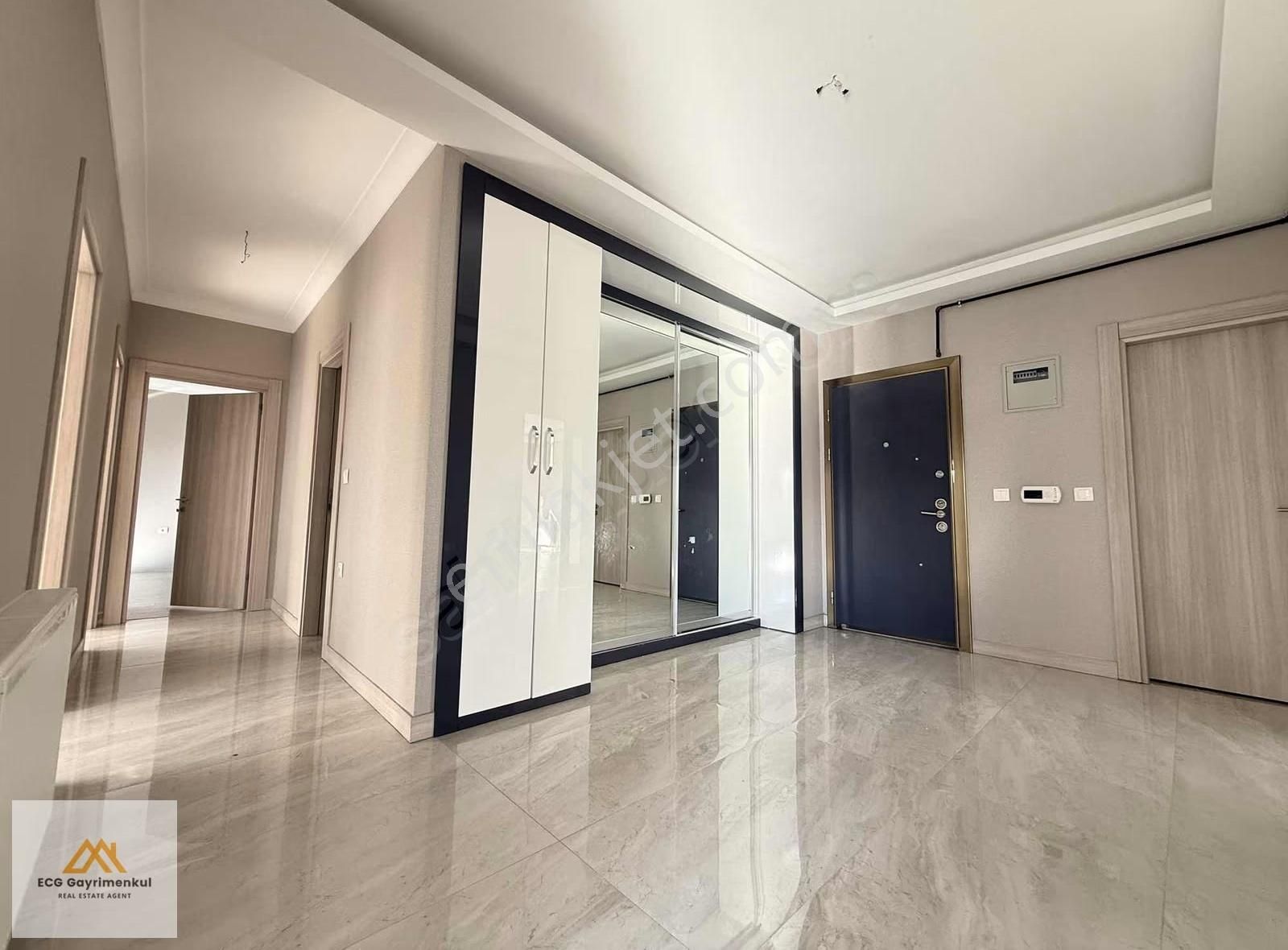 Engincan Gül'den; Sitede 8. Katta Lüx 4+1 Kiralık Daire - Görsel 12