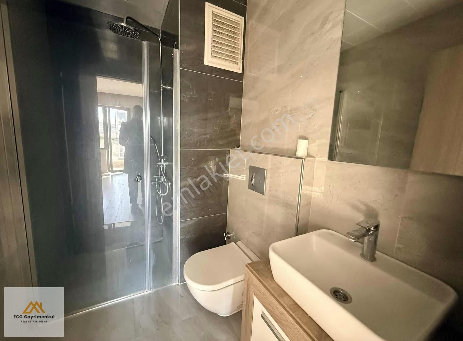 Engincan Gül'den; Sitede 8. Katta Lüx 4+1 Kiralık Daire - Görsel 11