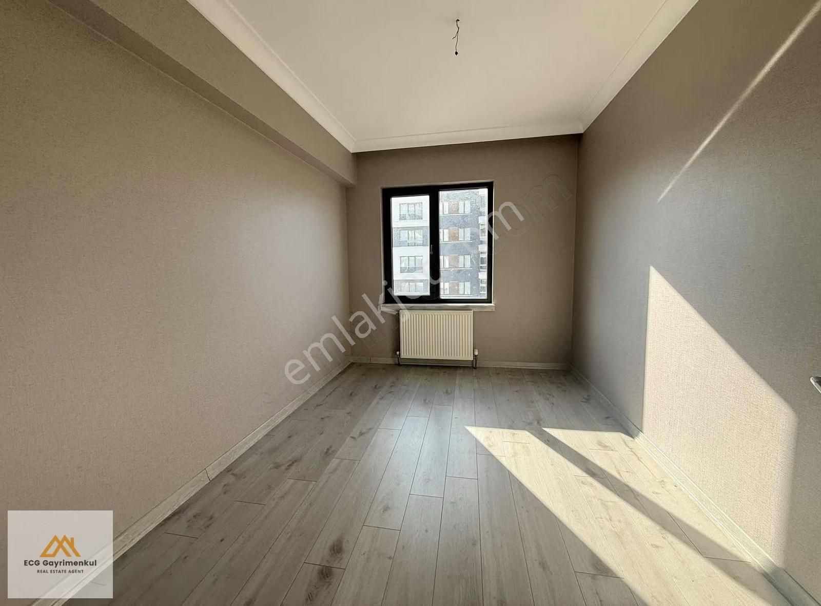 Engincan Gül'den; Sitede 8. Katta Lüx 4+1 Kiralık Daire - Görsel 8