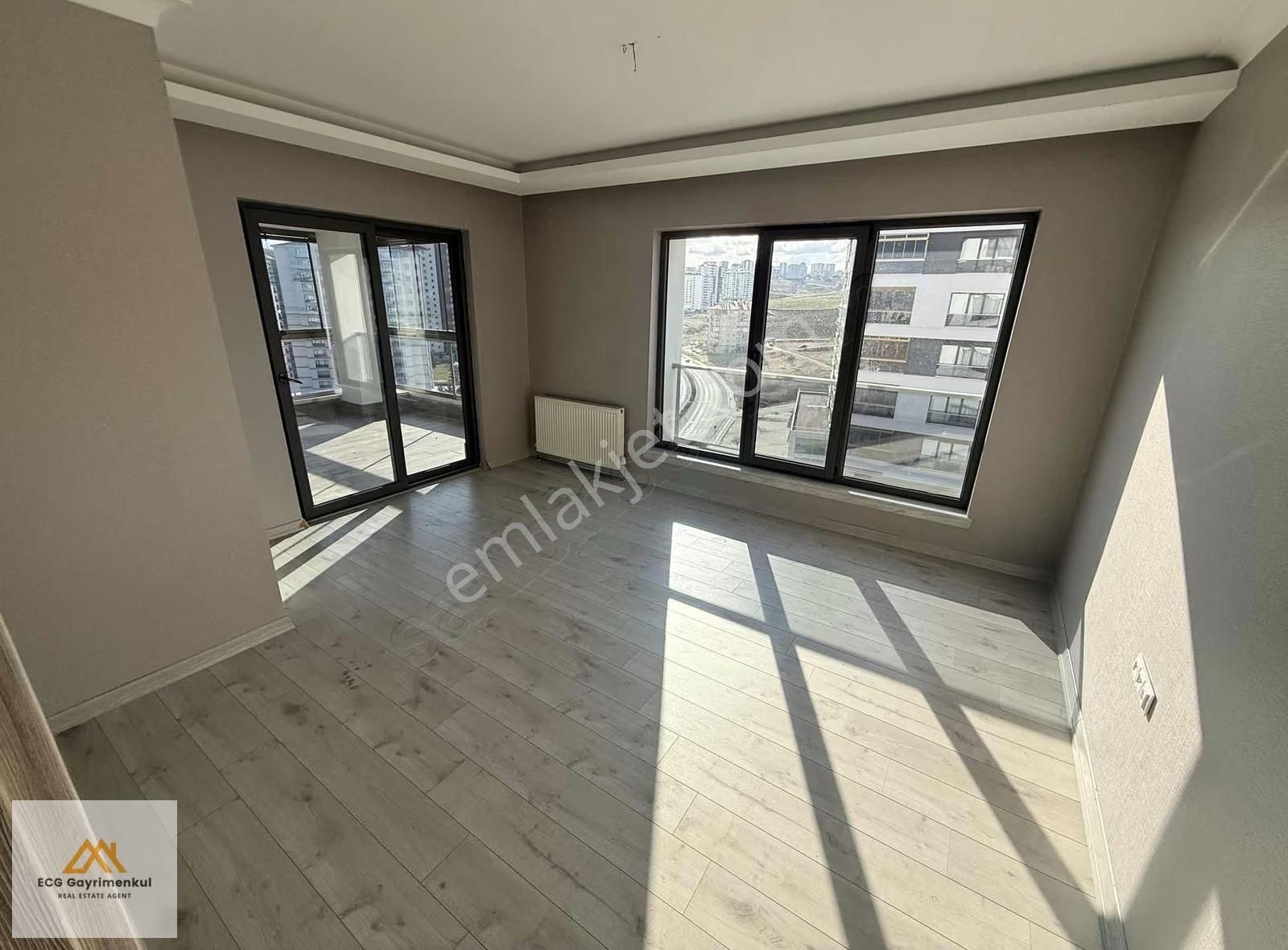 Engincan Gül'den; Sitede 8. Katta Lüx 4+1 Kiralık Daire - Görsel 23