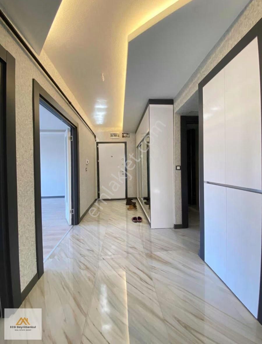 Ecg Gayrimenkul'den; Sitede Çok Geniş 4+1 Süper Kiralık Daire !! - Görsel 21