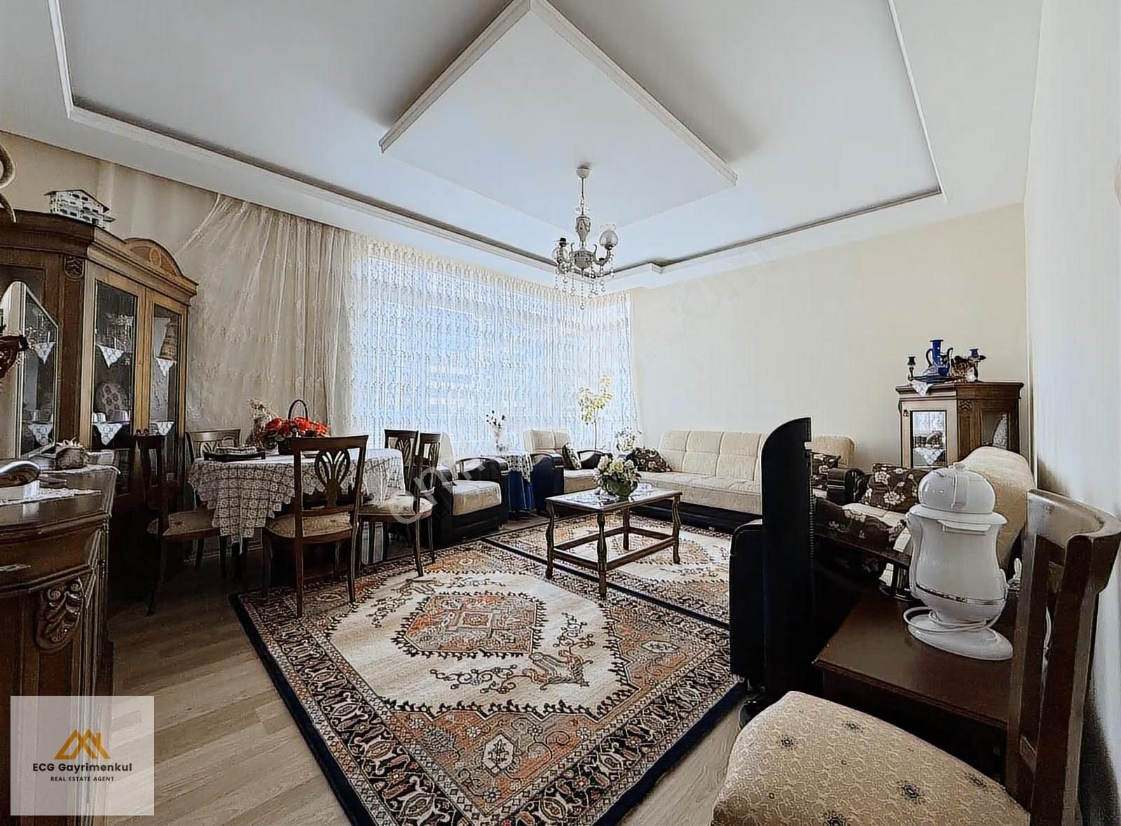 Engincan Gül'den; Sarayda Sitede Cadde Üzeri 3+1 Geniş Daire - Görsel 28