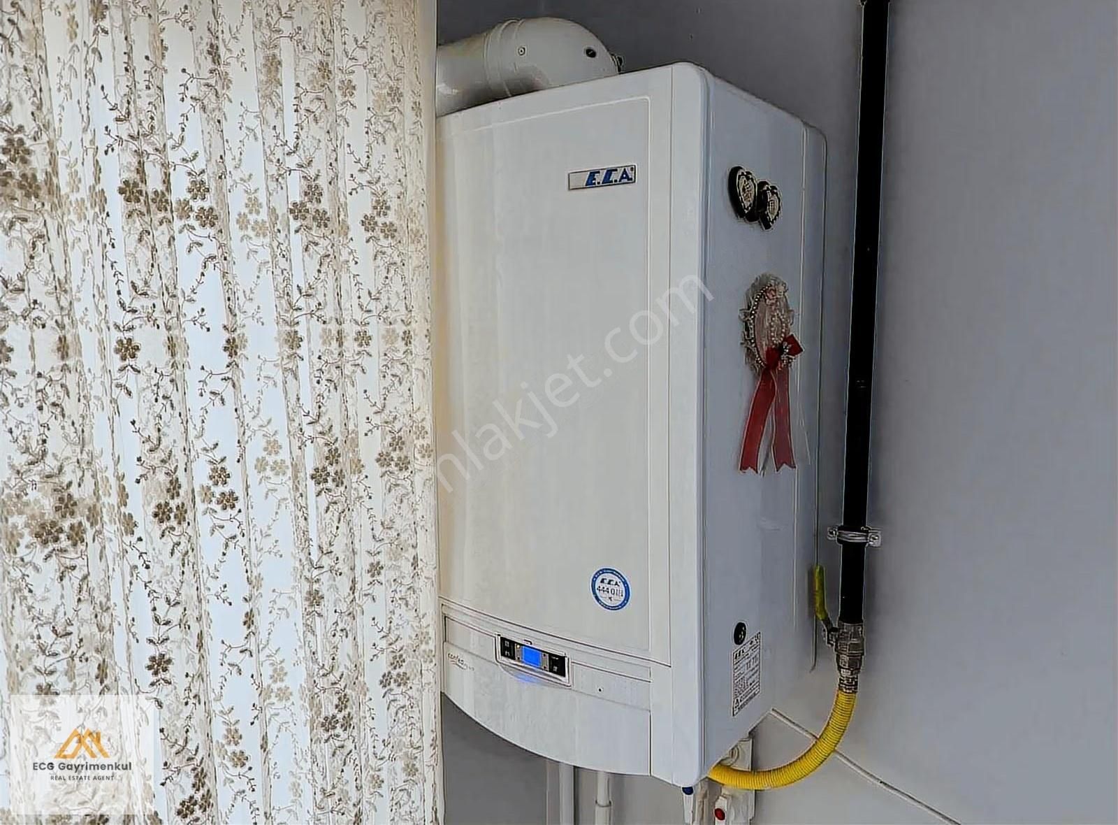 Engincan Gül'den; Sarayda Sitede Cadde Üzeri 3+1 Geniş Daire - Görsel 3