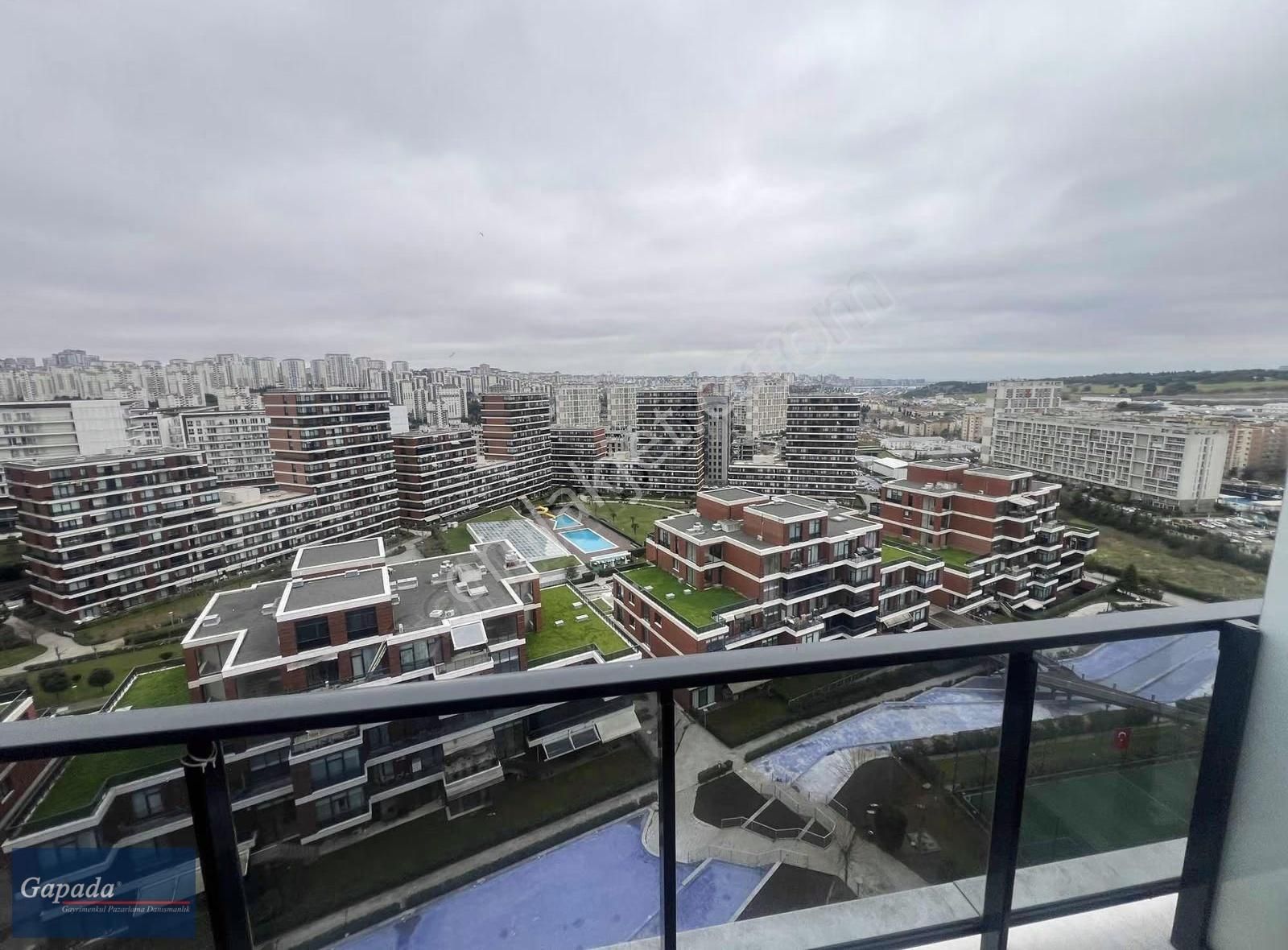 İstanbul Lounge 3+1 Kiralık Güney Cephe 165 M. Peyzaj Boş Daire