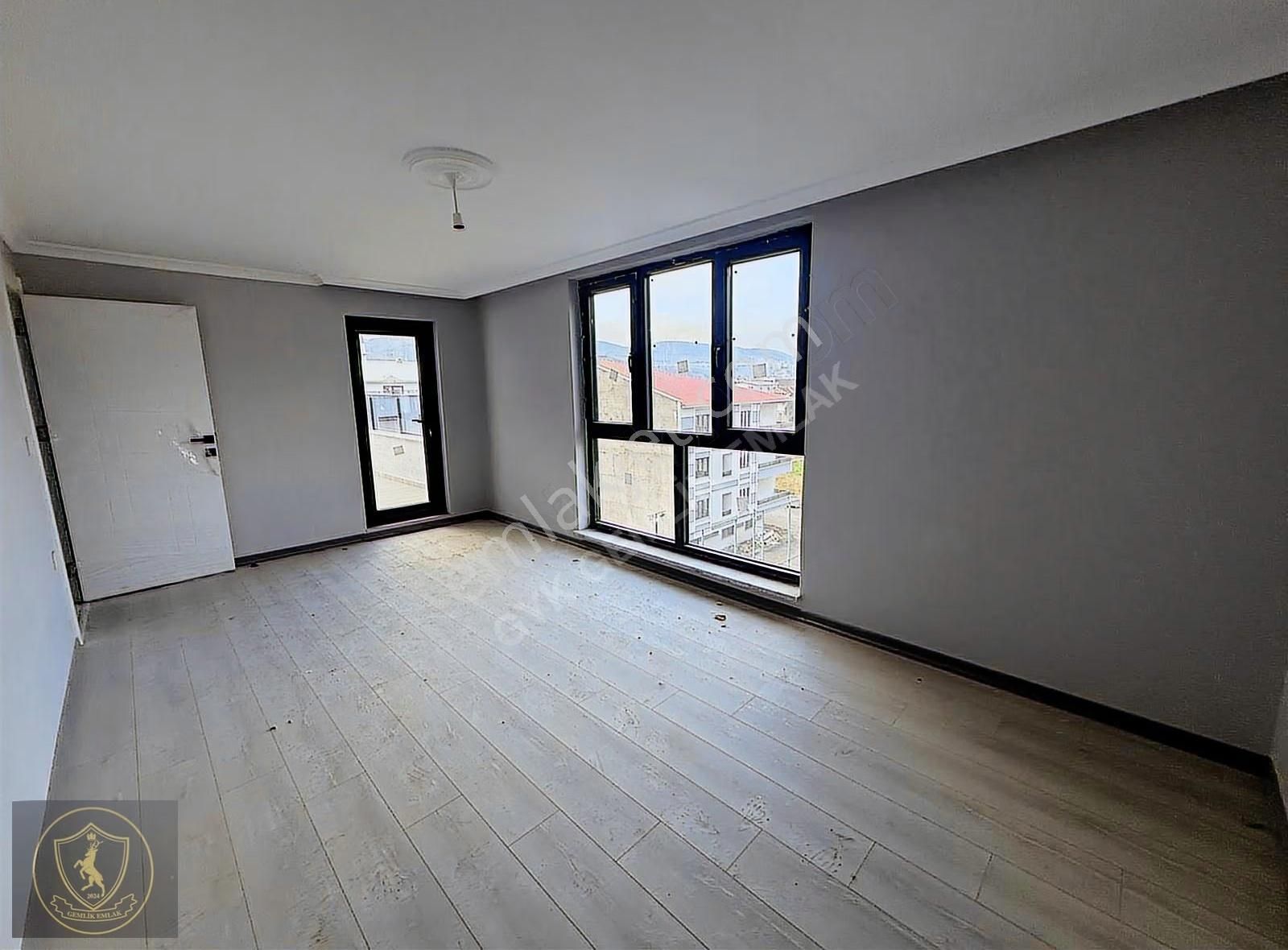 Gyk_gemlik Emlak 4+1 Satılık Önü Açık Dubleks Daire - Görsel 3
