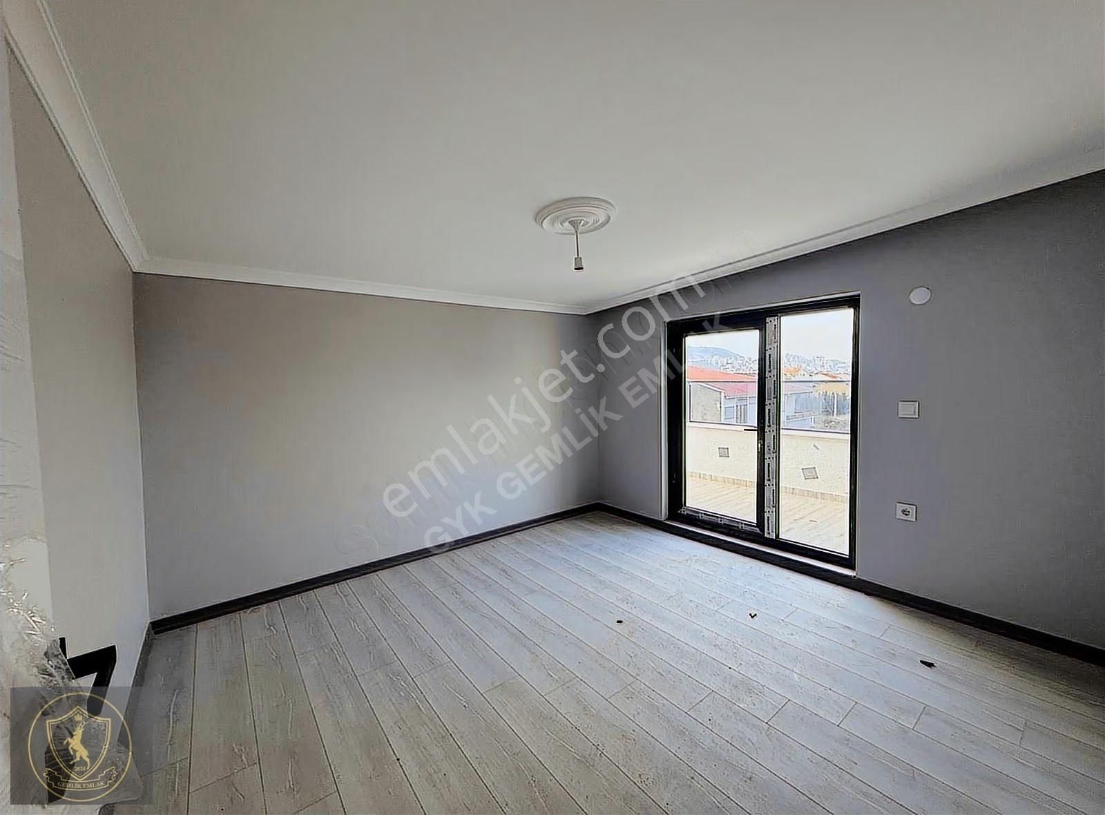 Gyk_gemlik Emlak 4+1 Satılık Önü Açık Dubleks Daire - Görsel 19