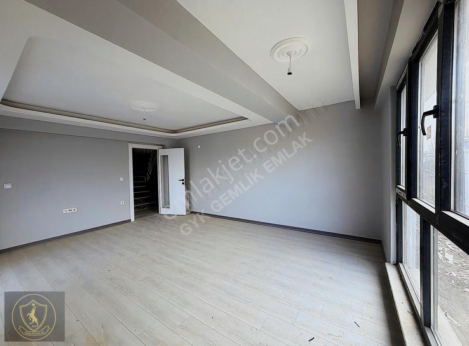 Gyk_gemlik Emlak 4+1 Satılık Önü Açık Dubleks Daire - Görsel 18