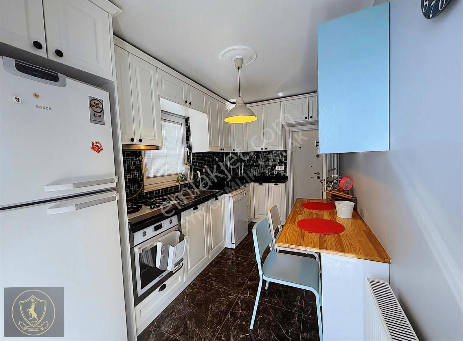 Gemlik'in Güzide Yeri Umurbeyde Eşyalı Kiralık Daire - Görsel 11