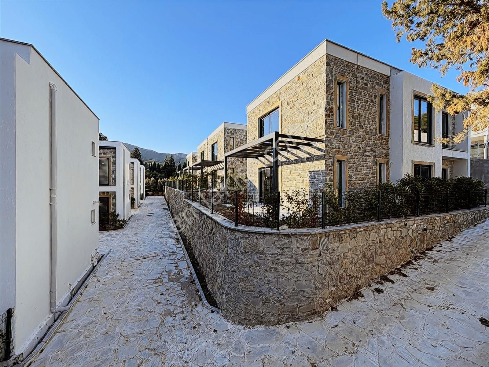 Bodrum Dereköyde Satılık Sıfır Bahçe Katı 2 + 1 Daire - Görsel 22