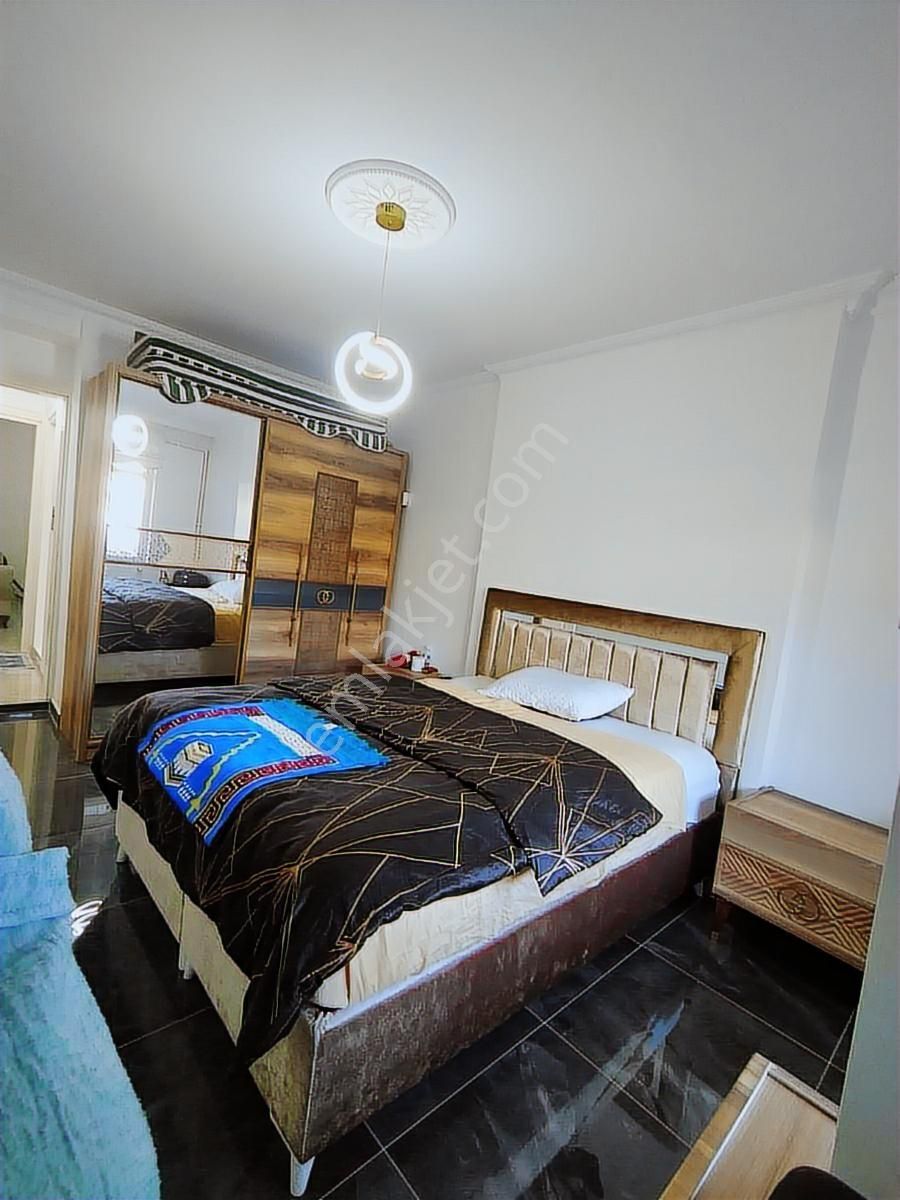 Rami Cuma Mahallesi Eşyalı Teraslı 2+1 - Görsel 11