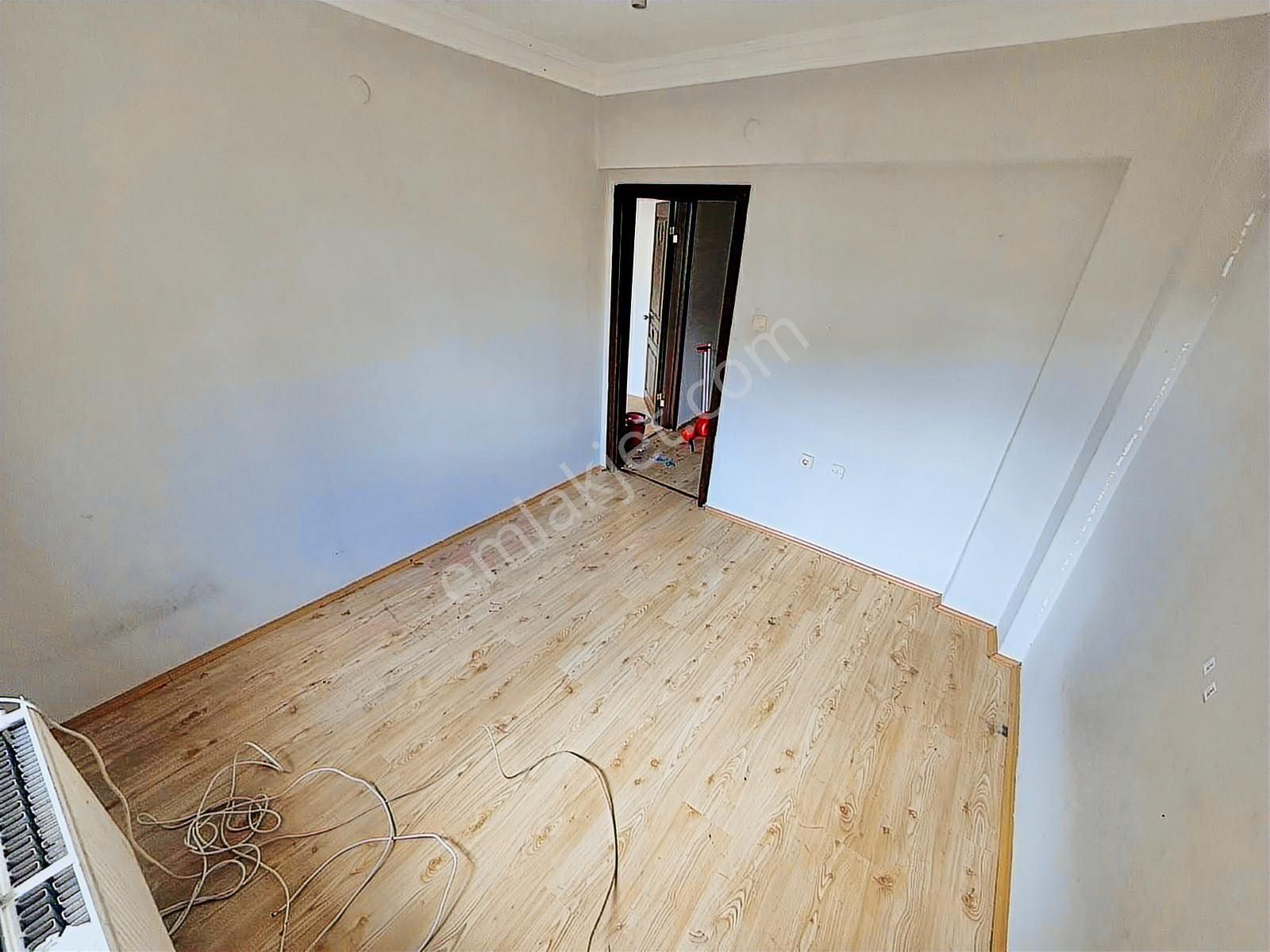 Ertuğrul Gazi Mah. 3+1 Salon Bağımsız 2.katta Site İçerisinde - Görsel 34