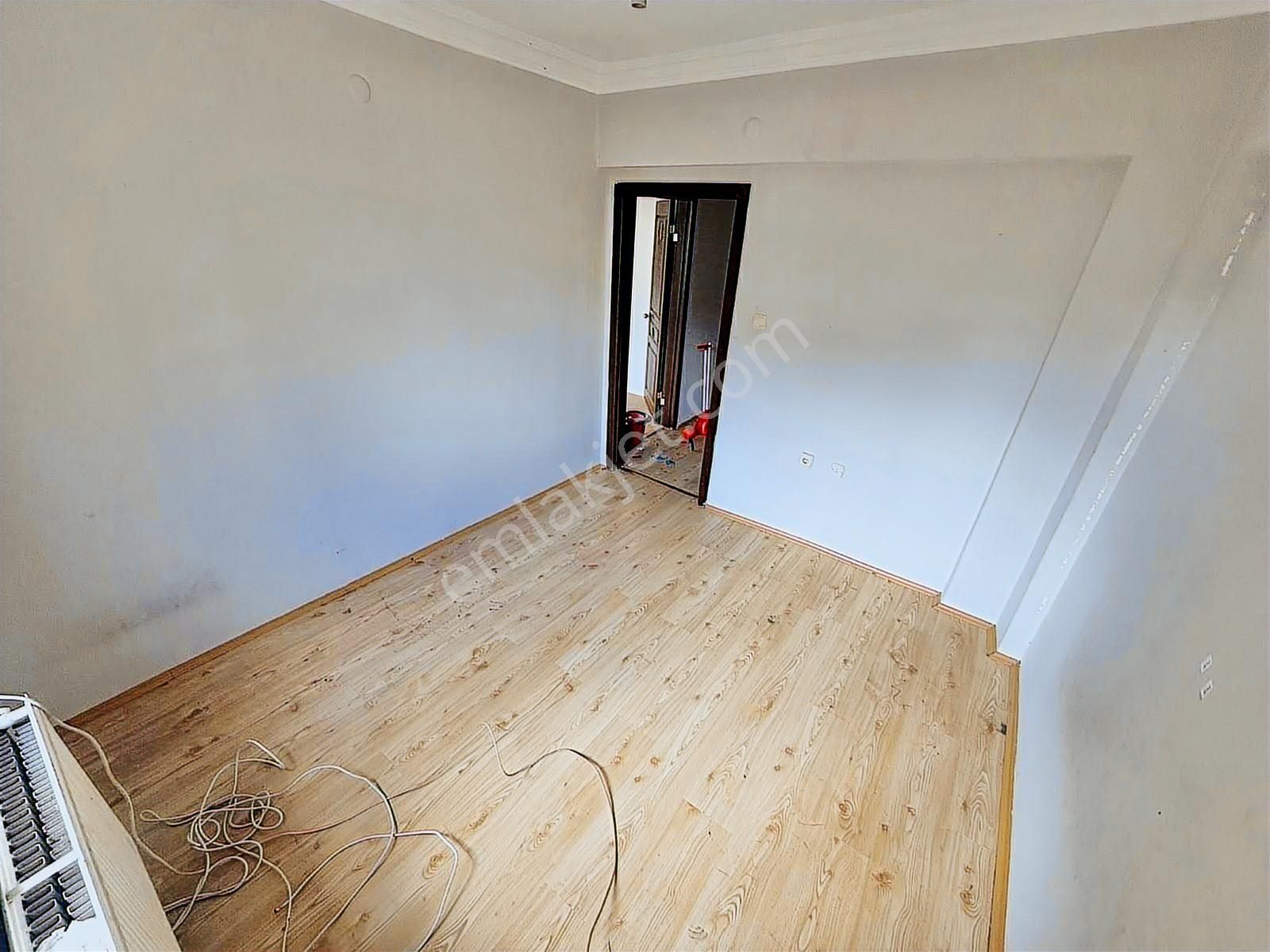 Ertuğrul Gazi Mah. 3+1 Salon Bağımsız 2.katta Site İçerisinde - Görsel 17