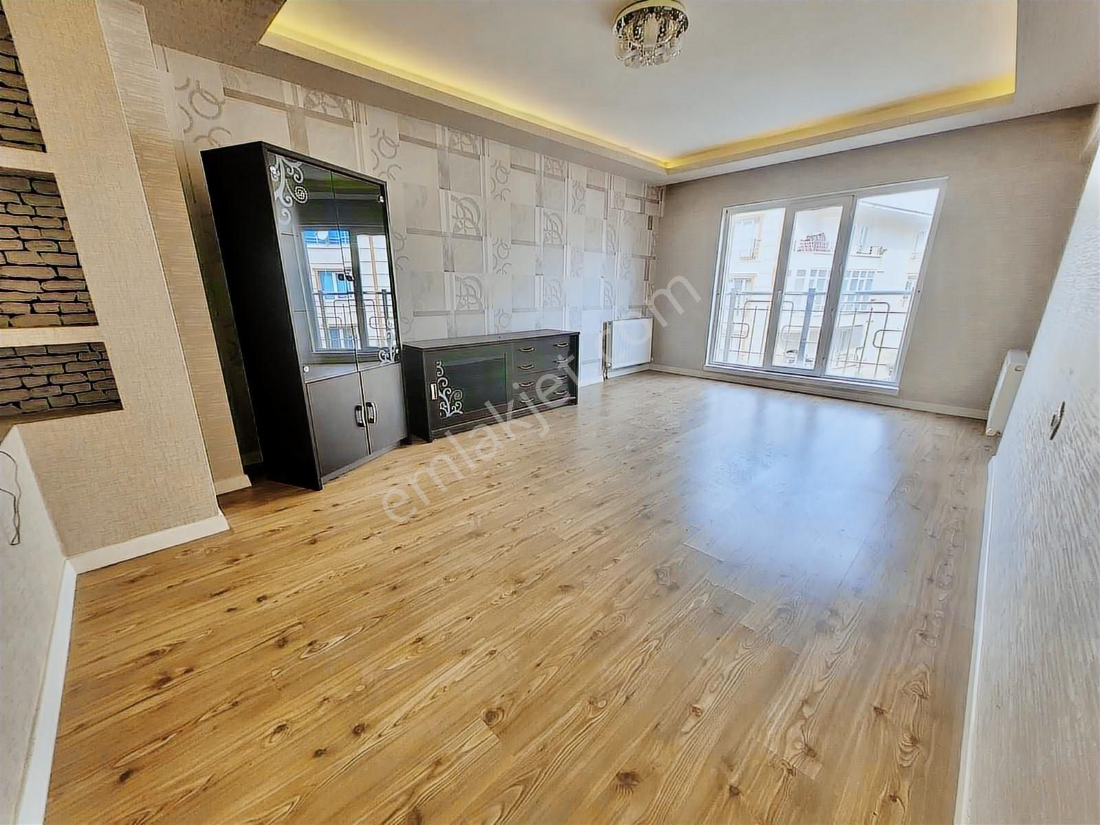 Etimesgut Piyade Mah. 4+1 Full Yapılı Geniş Katta Dubleks - Görsel 8