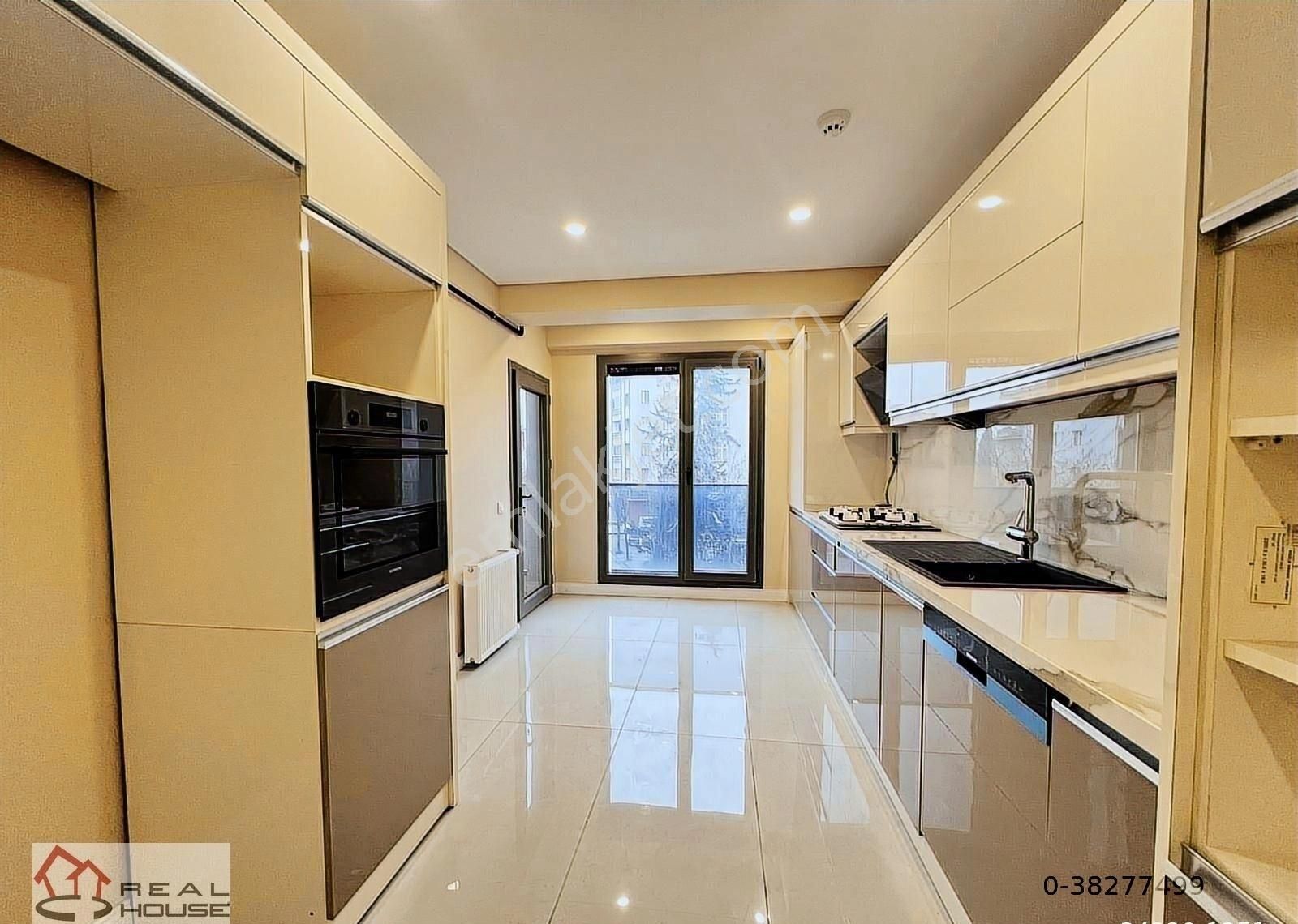 Yenibosna Merkezde Sıfır Binada Özenli 3+1 | 126 M² Krediye Uyg - Görsel 15