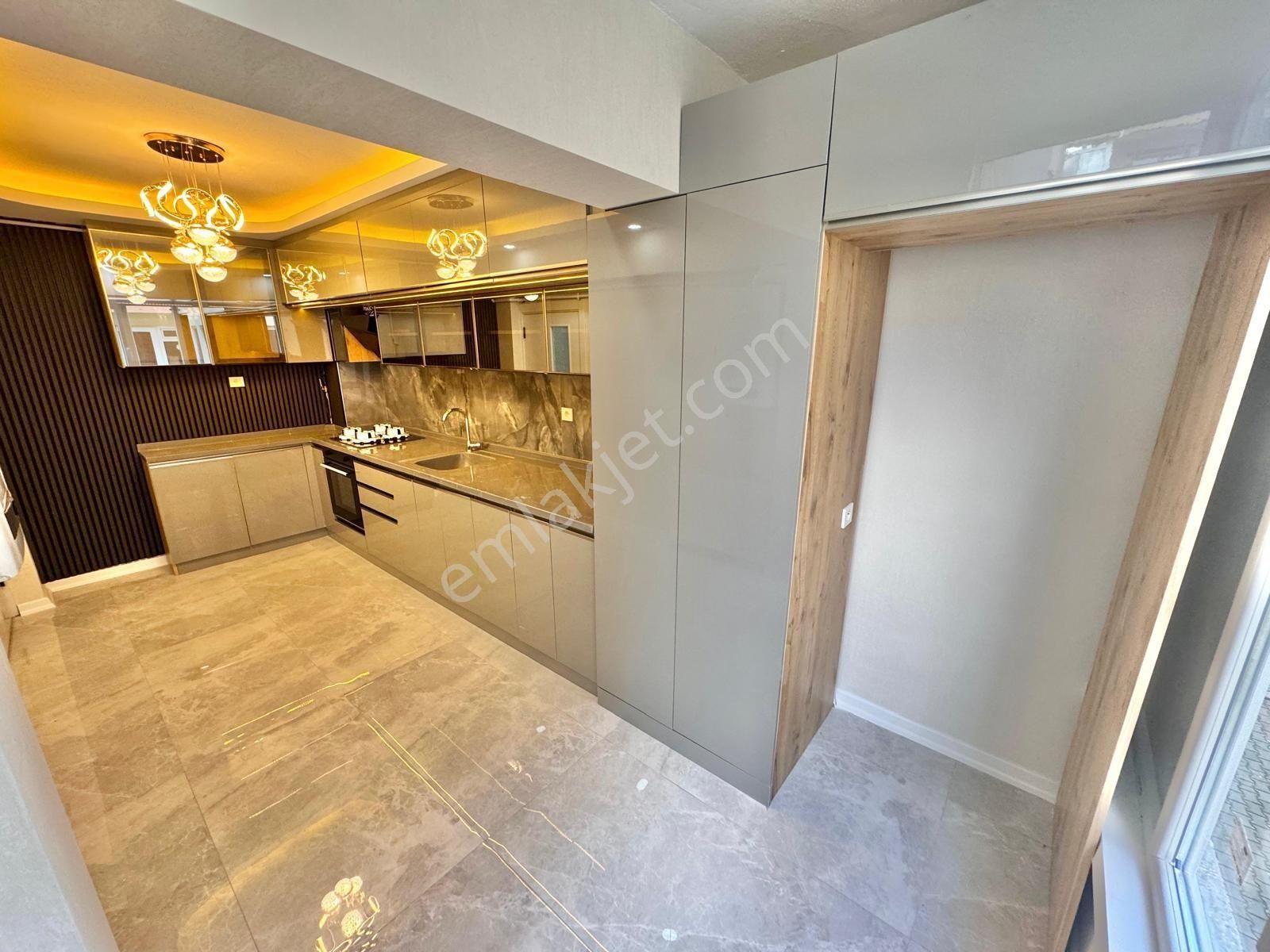 Sincan Pınarbaşı Mah. 3+1 Ebeveyn Banyolu Lüks Yapılı Daire - Görsel 5