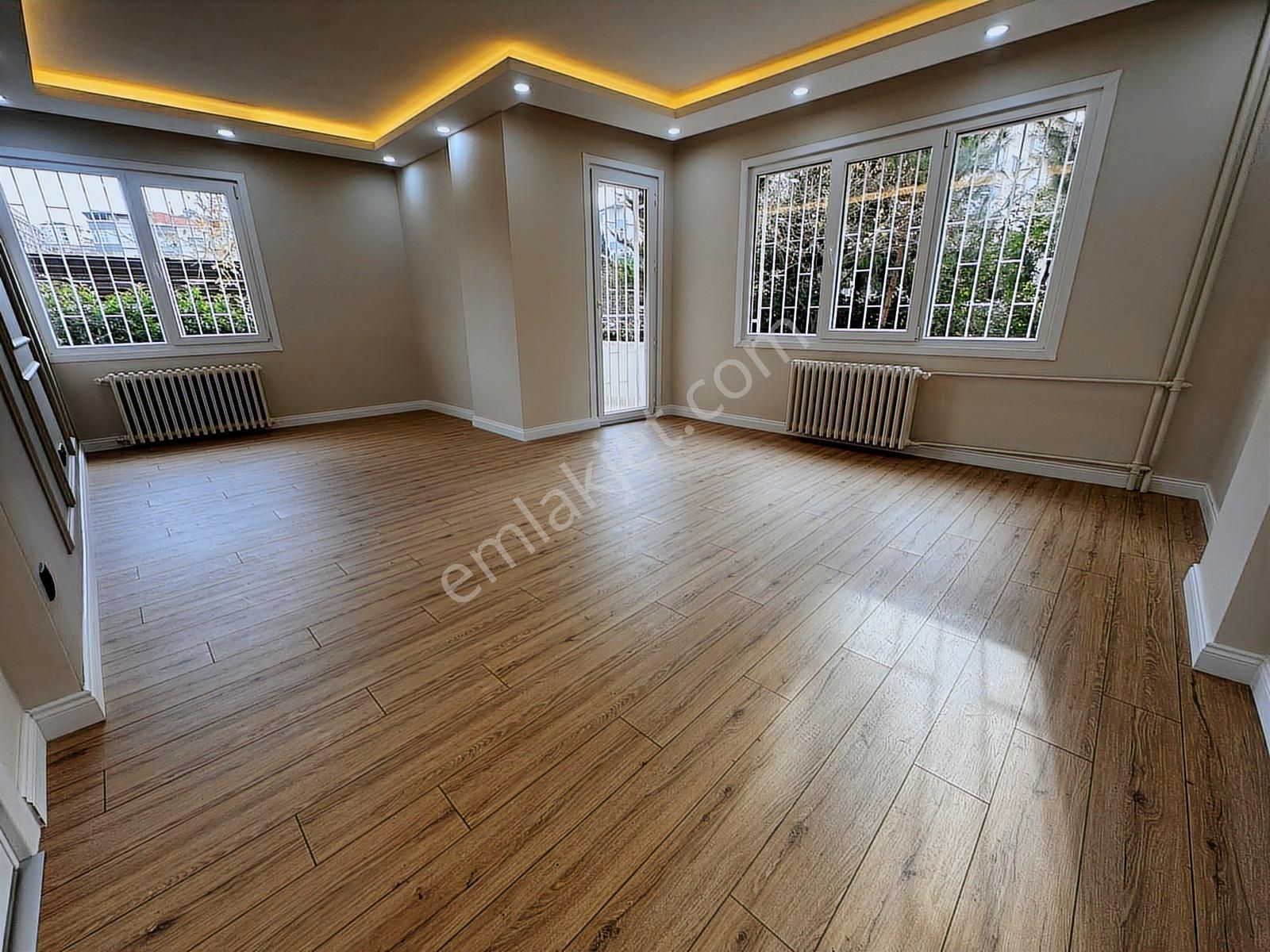 Tamiş'den İdealtepe Sahil'de Mimari Dekorlu Ön Cephe Lüx 3+1