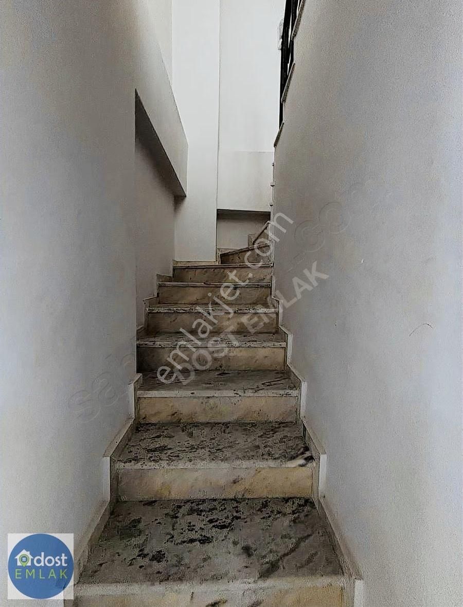 Dost Emlaktan Merkezde Asansörlü 3+1 Satılık Dubleks Daire - Görsel 14