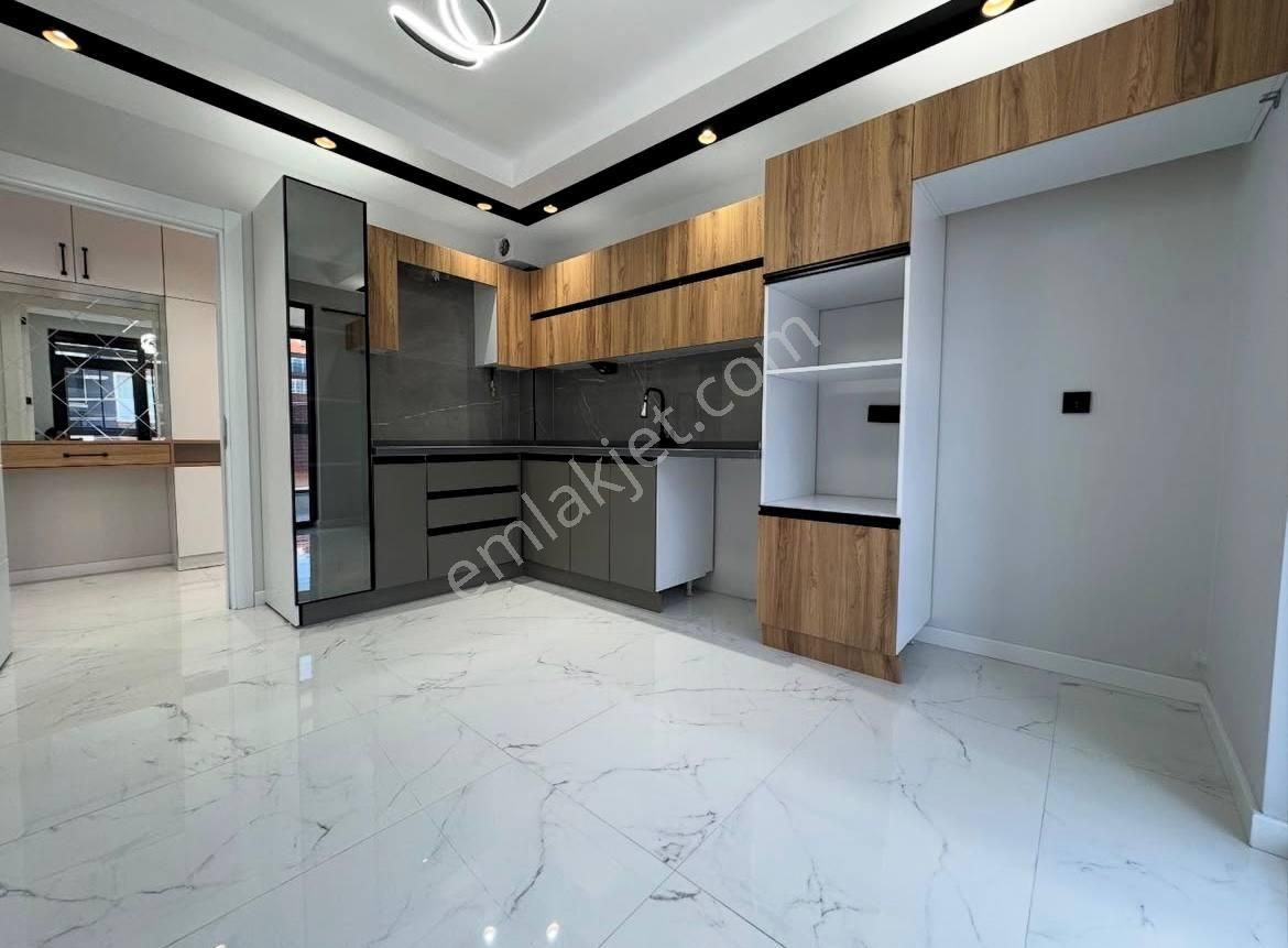 Sahibinden Çankaya'da Kiralık 2+1 Daire ' İletisim: 𝑂𝟧3𝟕' - 244' - 𝑂4𝟧1' - Görsel 2