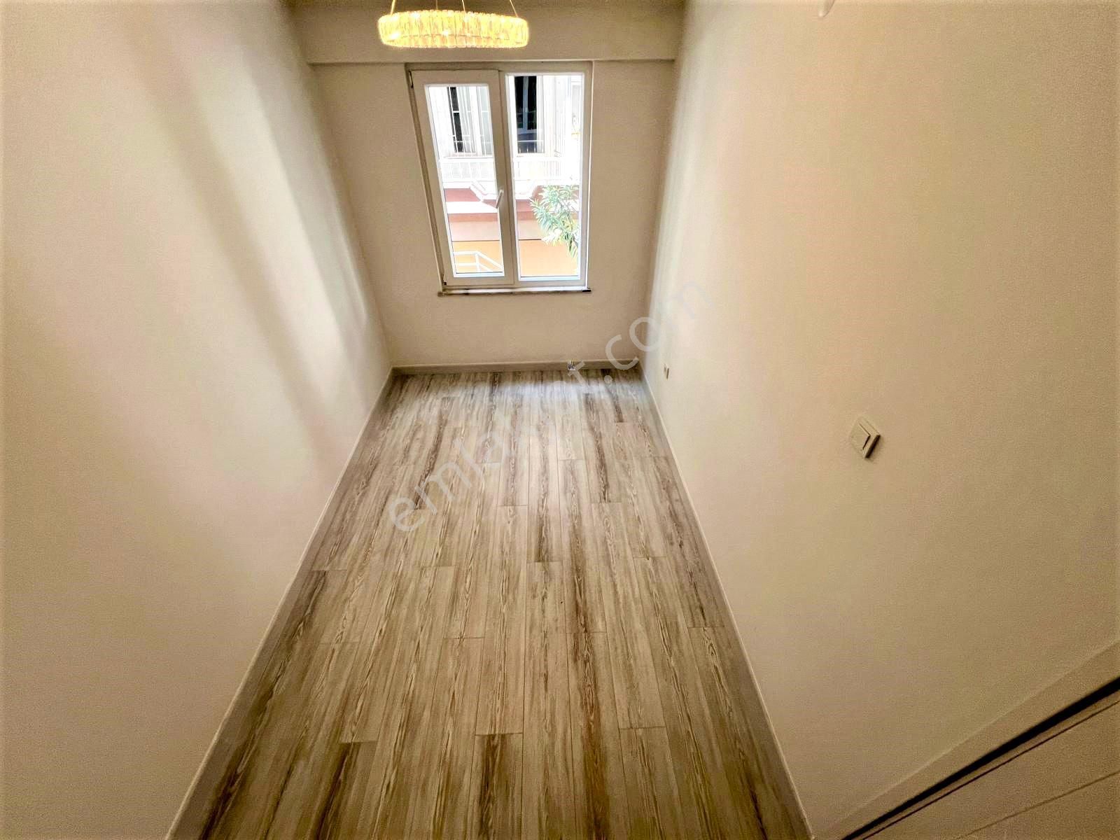 🏡 Referans'tan İkizçay'da Ayrı Mutfak Modern Tasarımlı Ön Cephe 3+1 Daire - Görsel 18