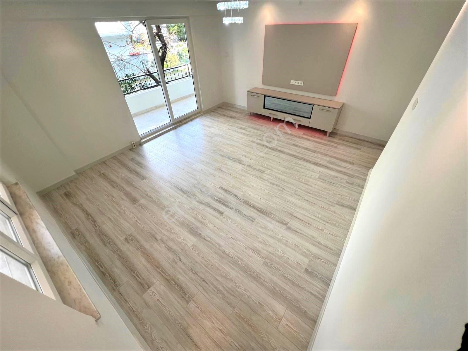 🏡 Referans'tan İkizçay'da Ayrı Mutfak Modern Tasarımlı Ön Cephe 3+1 Daire - Görsel 31