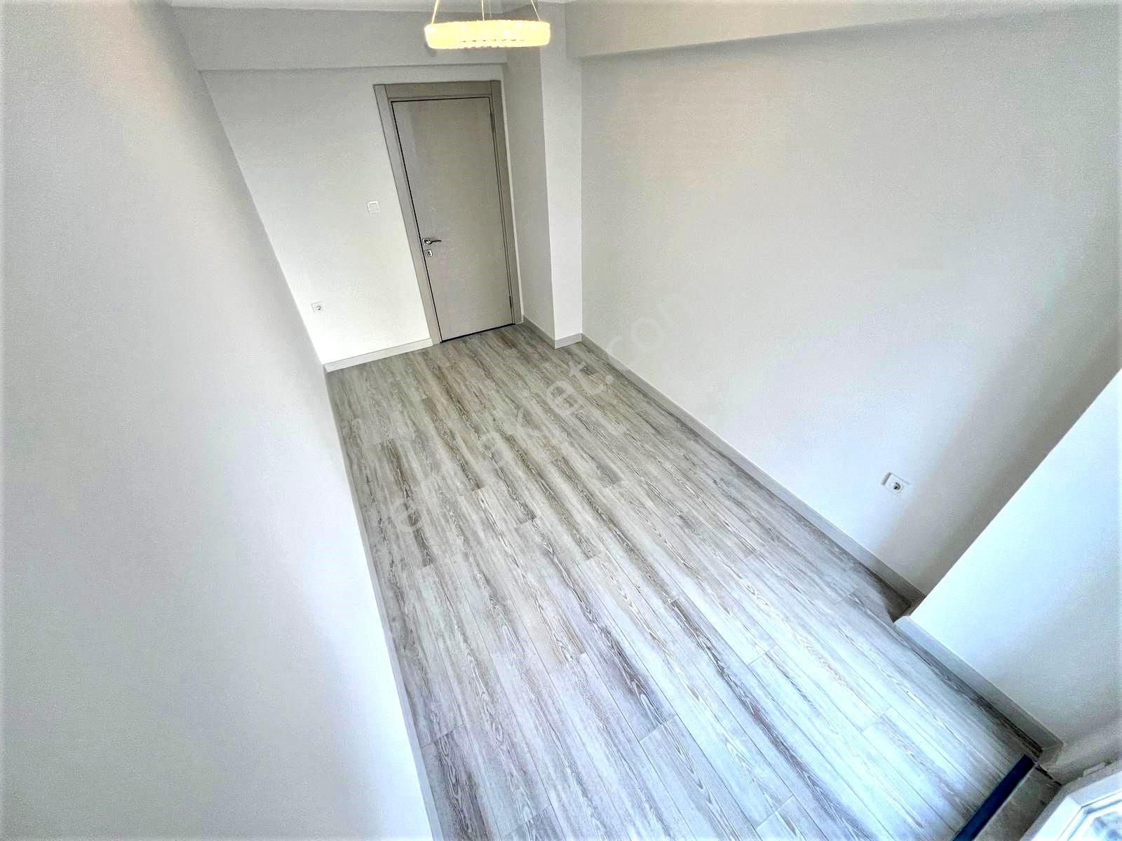 🏡 Referans'tan İkizçay'da Ayrı Mutfak Modern Tasarımlı Ön Cephe 3+1 Daire - Görsel 33