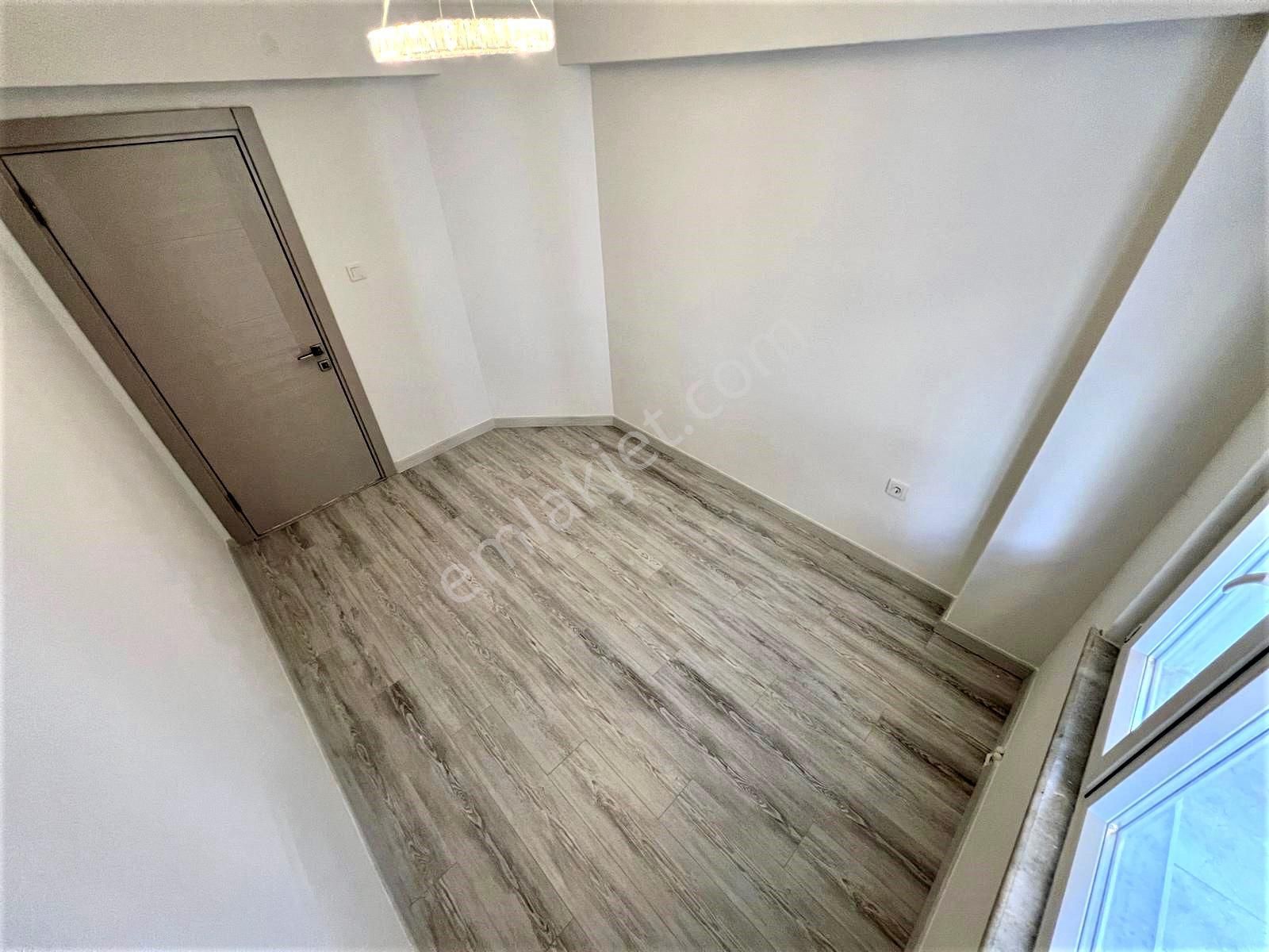 🏡 Referans'tan İkizçay'da Ayrı Mutfak Modern Tasarımlı Ön Cephe 3+1 Daire - Görsel 14