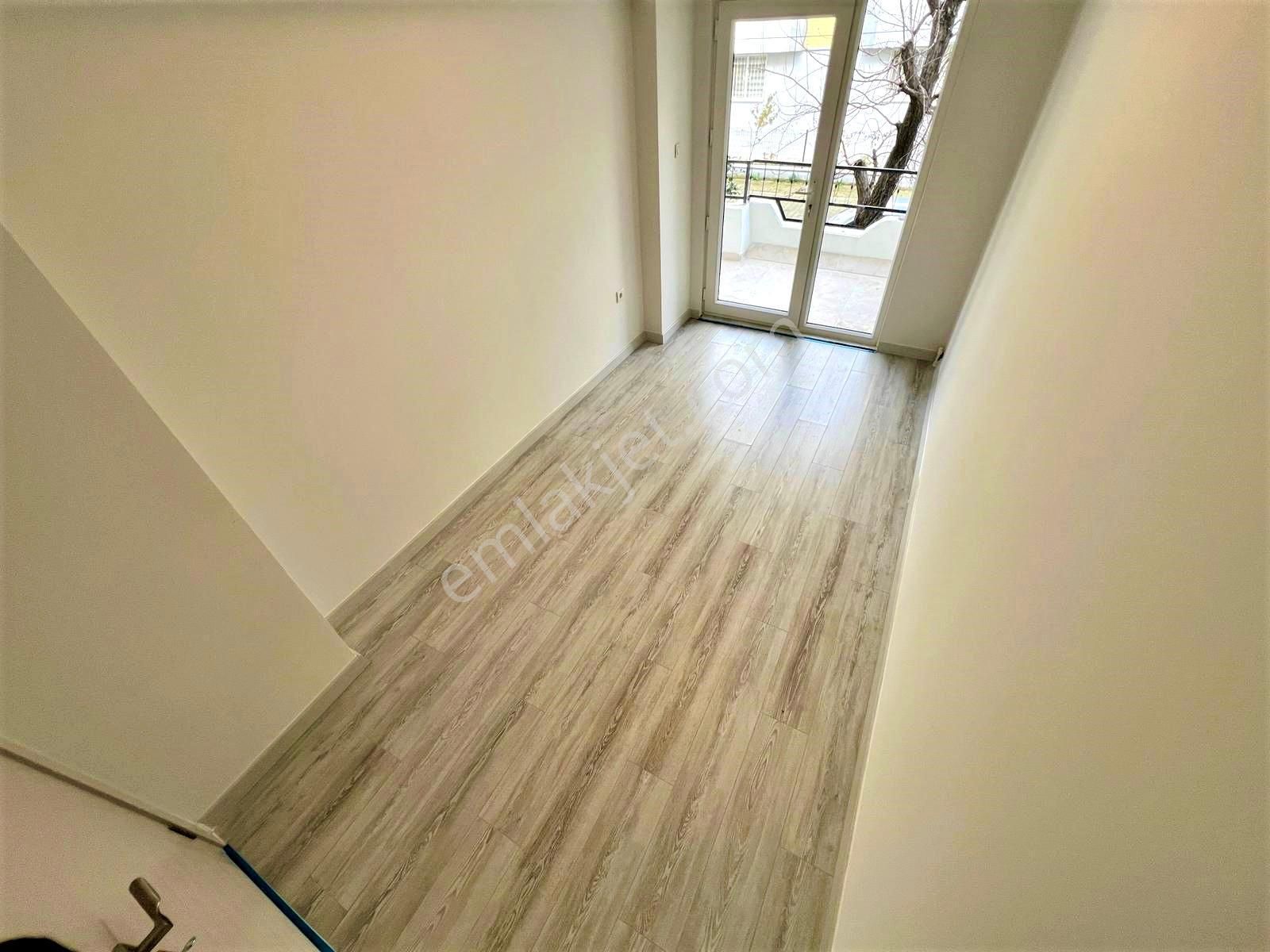 🏡 Referans'tan İkizçay'da Ayrı Mutfak Modern Tasarımlı Ön Cephe 3+1 Daire - Görsel 35