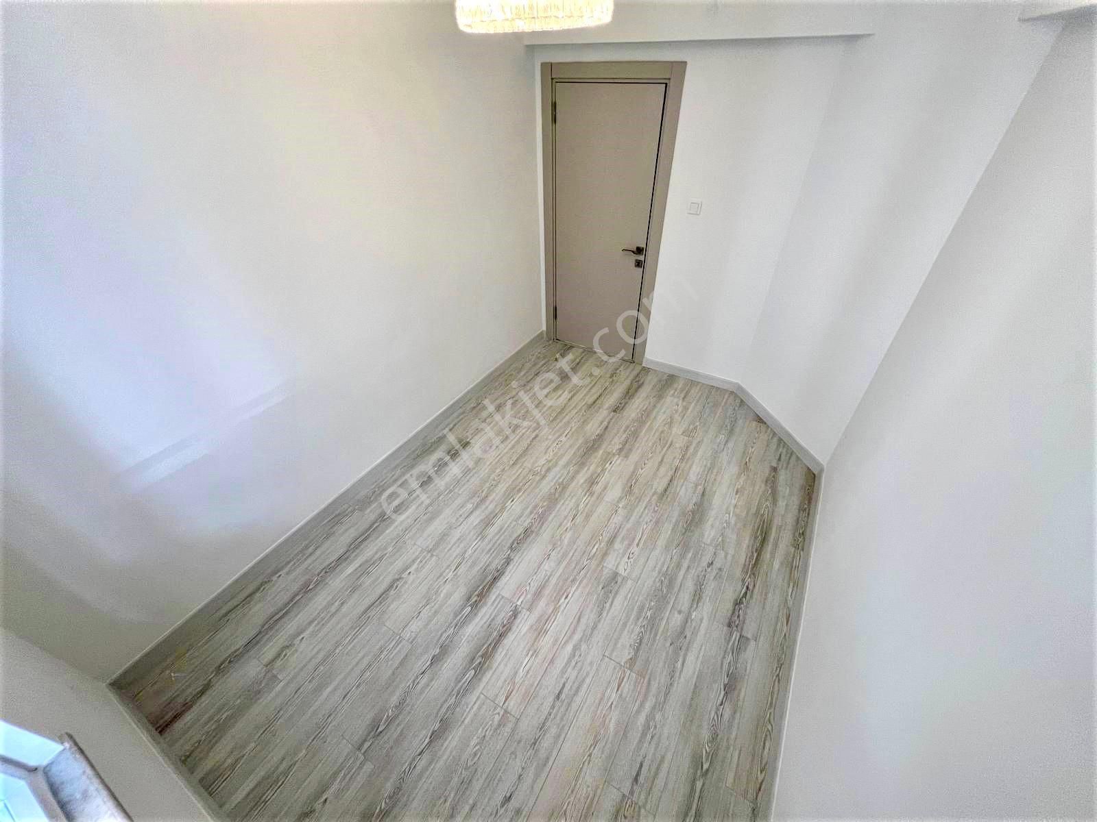 🏡 Referans'tan İkizçay'da Ayrı Mutfak Modern Tasarımlı Ön Cephe 3+1 Daire - Görsel 13