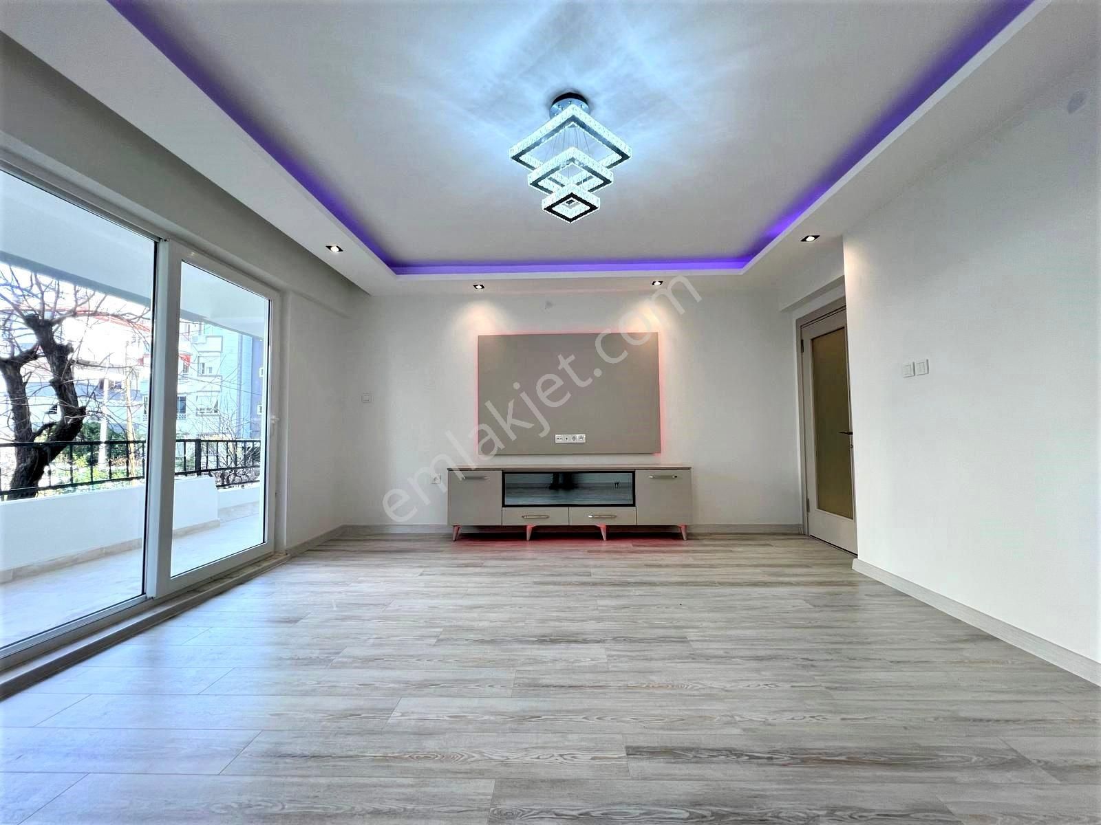 🏡 Referans'tan İkizçay'da Ayrı Mutfak Modern Tasarımlı Ön Cephe 3+1 Daire - Görsel 27