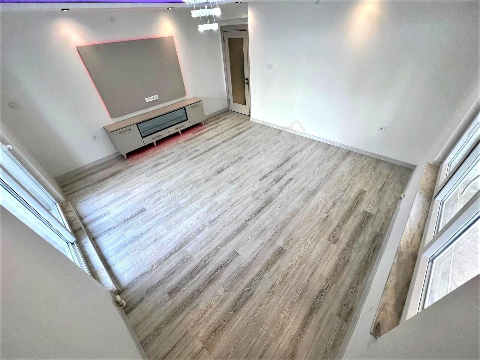 🏡 Referans'tan İkizçay'da Ayrı Mutfak Modern Tasarımlı Ön Cephe 3+1 Daire - Görsel 32