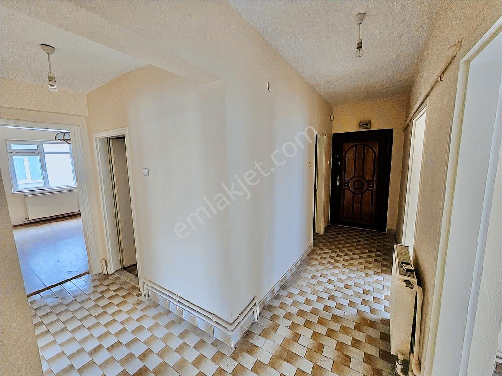 Sincan Tandoğan Mah. 3+1 Salon Bağımsız 2.katta Satılık Daire - Görsel 9