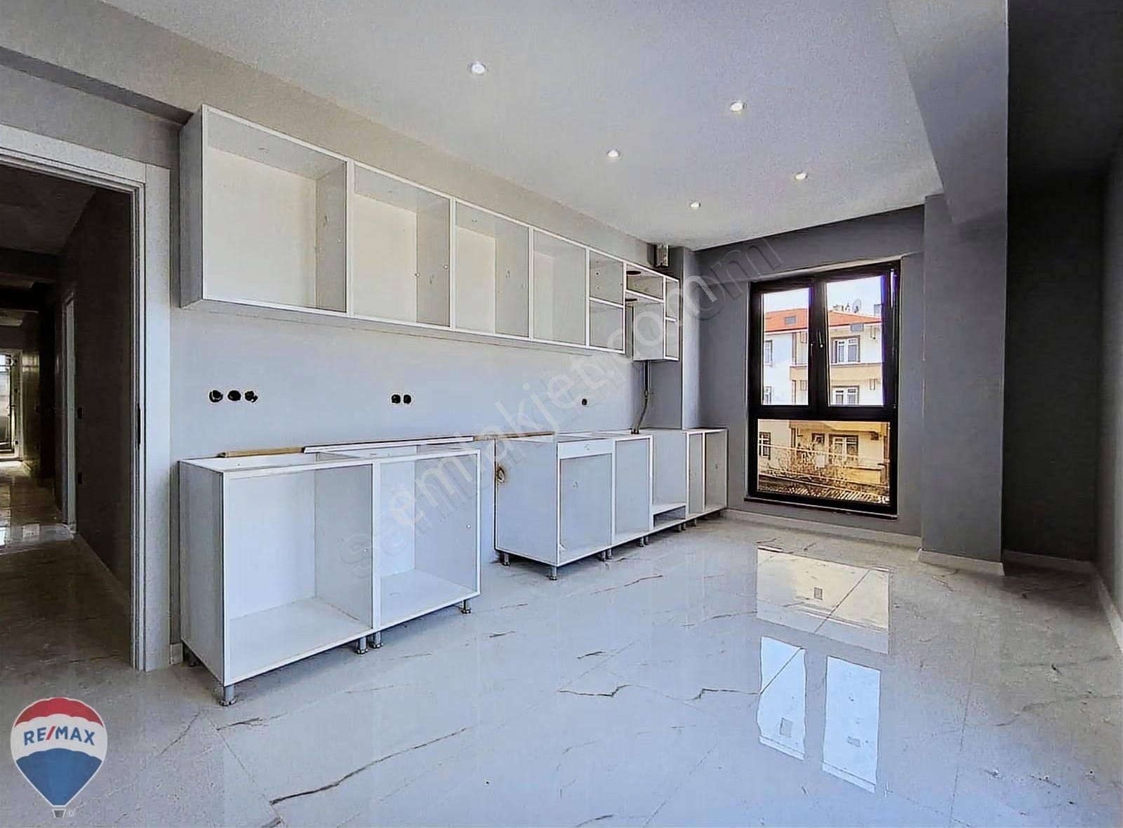 Satılık Daire Serdivan İstiklal Mah'de 2+1/2.kat Remax Mavi'den - Görsel 15