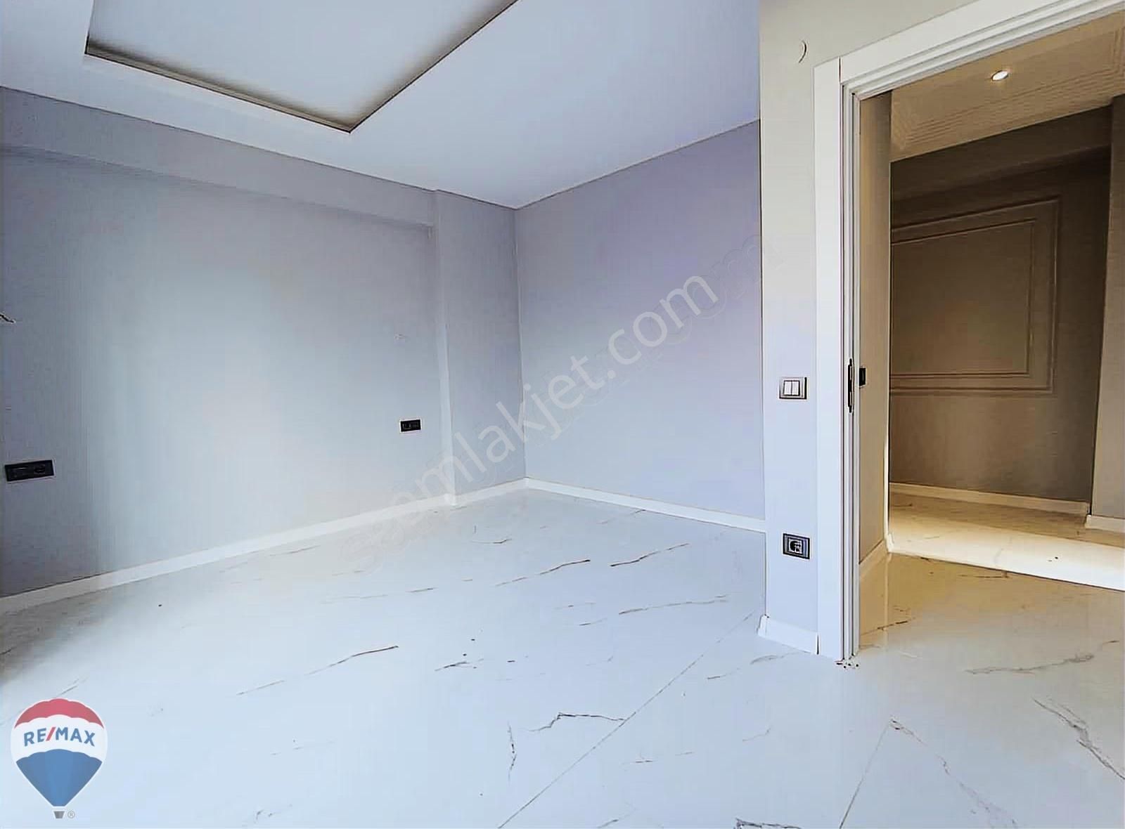 Satılık Daire Serdivan İstiklal Mah'de 2+1/2.kat Remax Mavi'den - Görsel 3