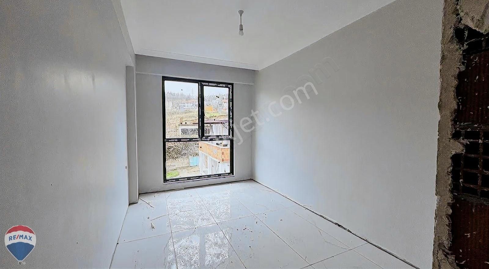 Remax Maviden Arifiye Fatih Mah. 2+1 107 M2 Balkonlu Daire - Görsel 8