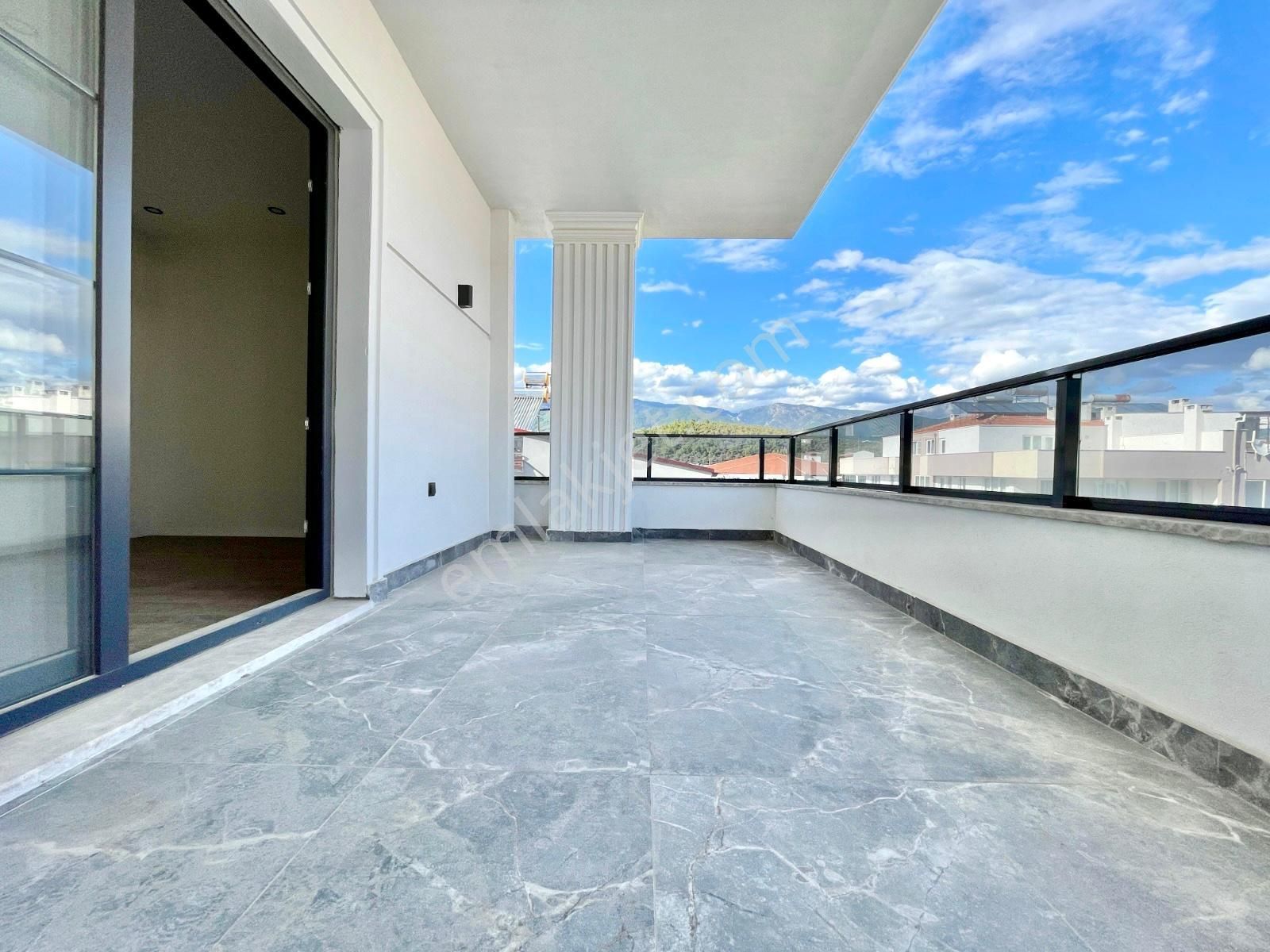 🏡 Referans'tan Akçay'da Yerden Isıtmalı Geniş Balkon Şık Tasarımlı 2+1 Daire - Görsel 19