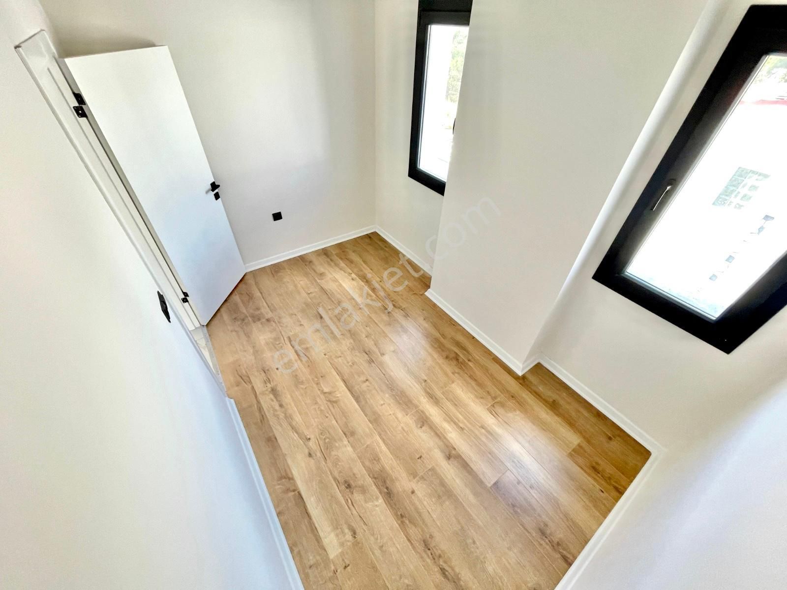 🏡 Referans'tan Akçay'da Yerden Isıtmalı Geniş Balkon Şık Tasarımlı 2+1 Daire - Görsel 16