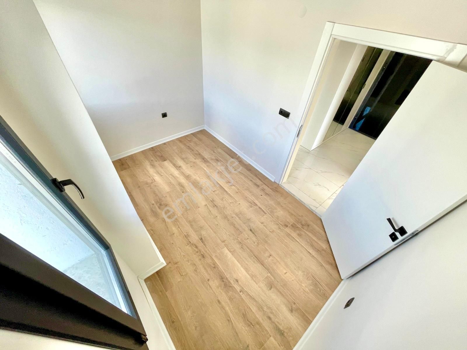 🏡 Referans'tan Akçay'da Yerden Isıtmalı Geniş Balkon Şık Tasarımlı 2+1 Daire - Görsel 12