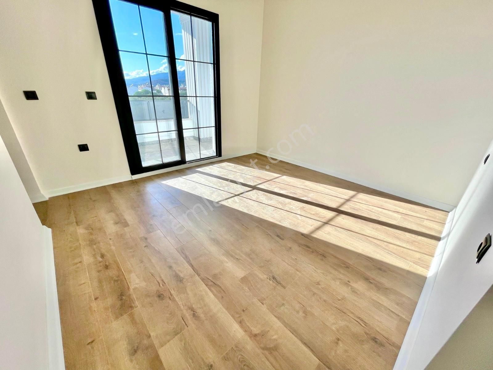 🏡 Referans'tan Akçay'da Yerden Isıtmalı Geniş Balkon Şık Tasarımlı 2+1 Daire - Görsel 13
