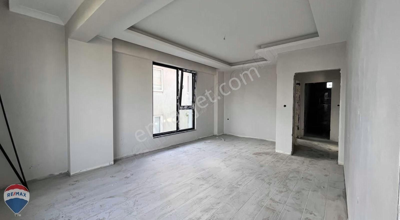 Remax Maviden 2+1 110 M2 Depolu Yerden Isıtmalı Yüksek Giriş - Görsel 2