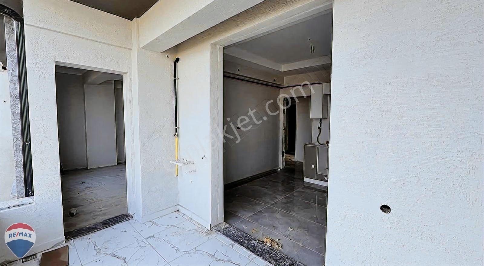 Remax Maviden 2+1 110 M2 Depolu Yerden Isıtmalı Yüksek Giriş - Görsel 6