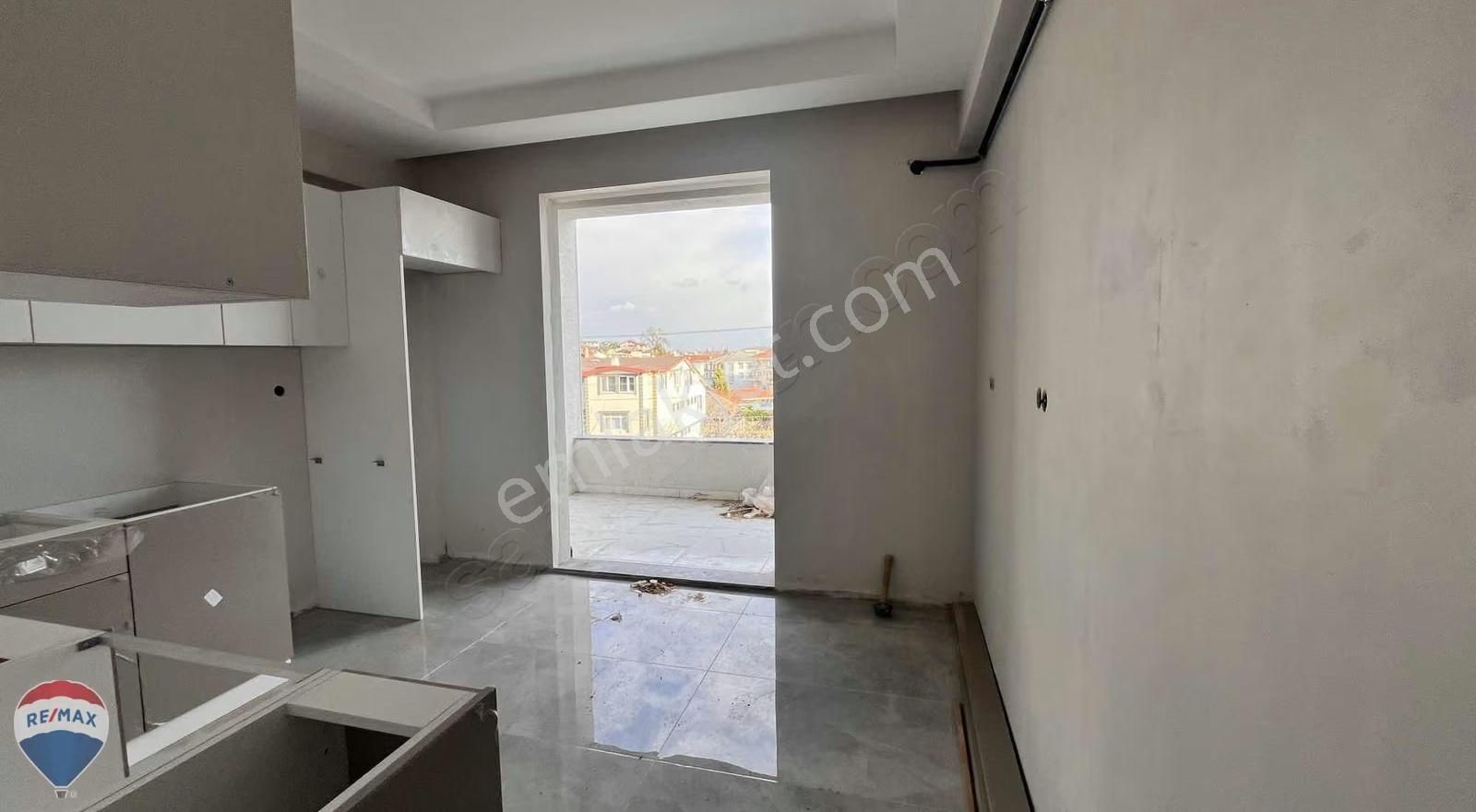 Remax Maviden 2+1 110 M2 Depolu Yerden Isıtmalı Yüksek Giriş - Görsel 5